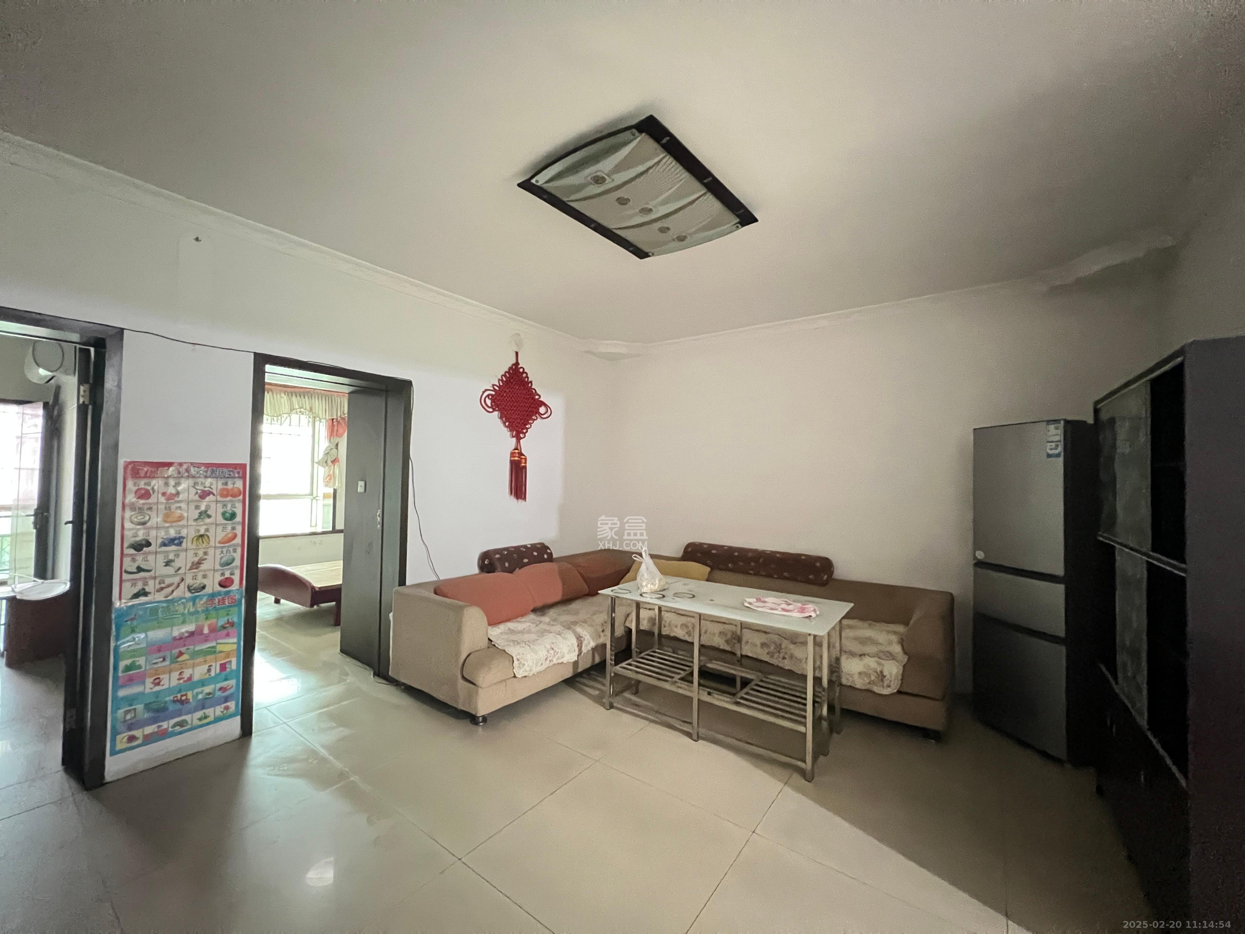 中南汽车世界  2室2厅1卫    1050.0元/月 中南汽车世界  2室2厅1卫    1050.0元/月室内图