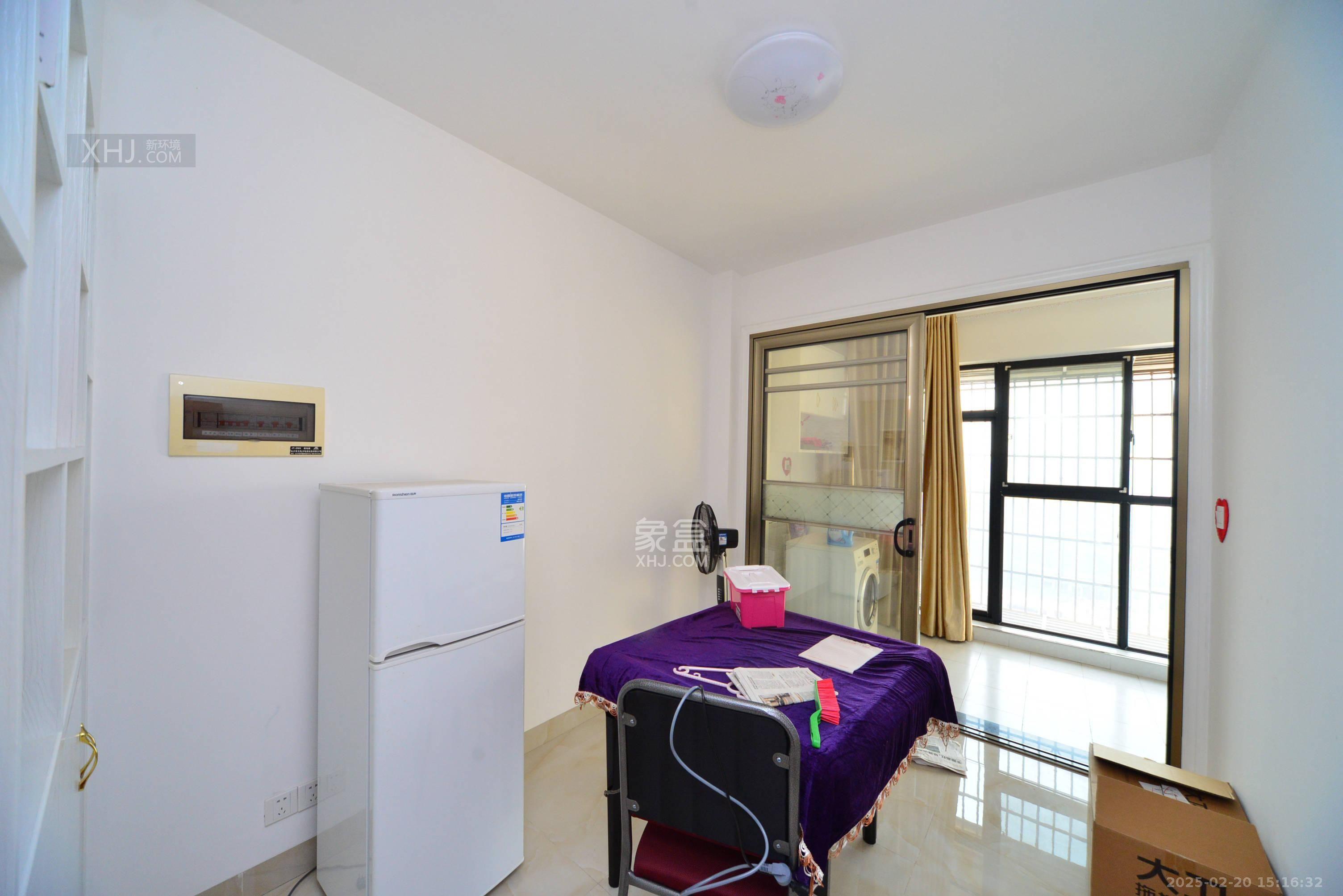 康斯丹郡(融程领秀佳园) 3室2厅2卫 3000.00元/月 康斯丹郡(融程领秀佳园) 3室2厅2卫 3000.00元/月室内图