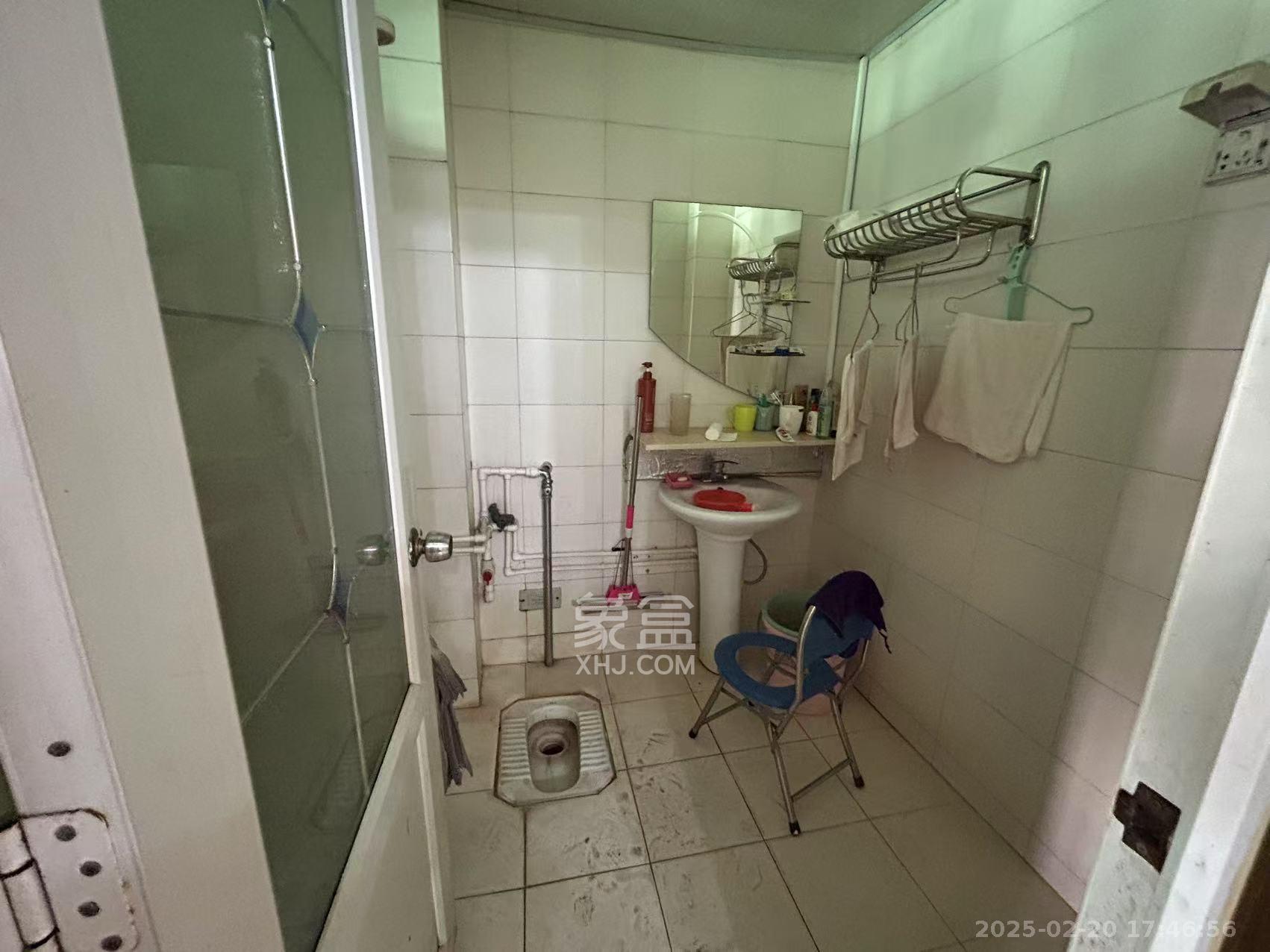 中南汽车世界 3室2厅1卫 1000.0元/月 中南汽车世界 3室2厅1卫 1000.0元/月室内图