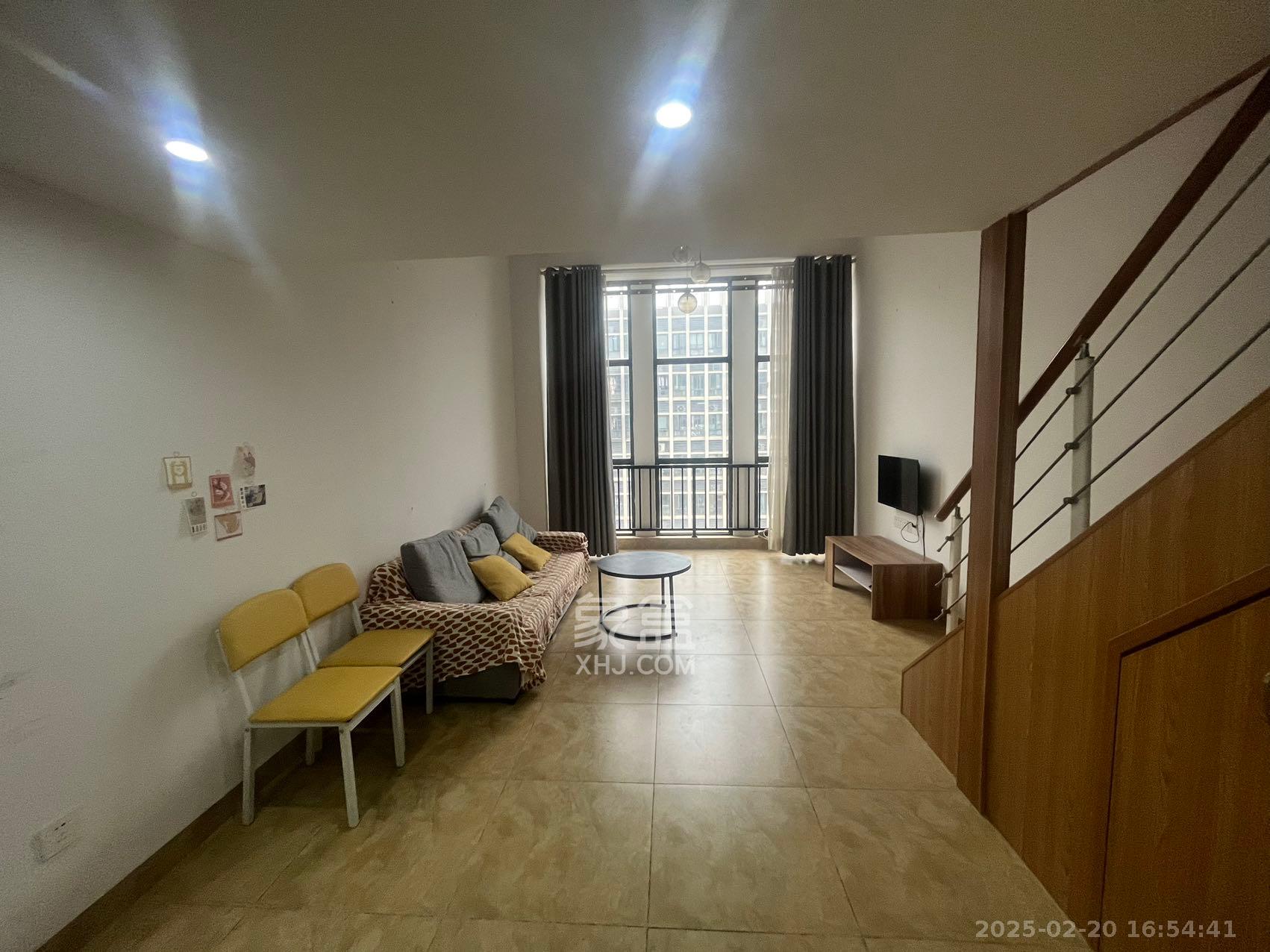 中建芙蓉嘉苑 1室1厅1卫 1600.0元/月 中建芙蓉嘉苑 1室1厅1卫 1600.0元/月室内图