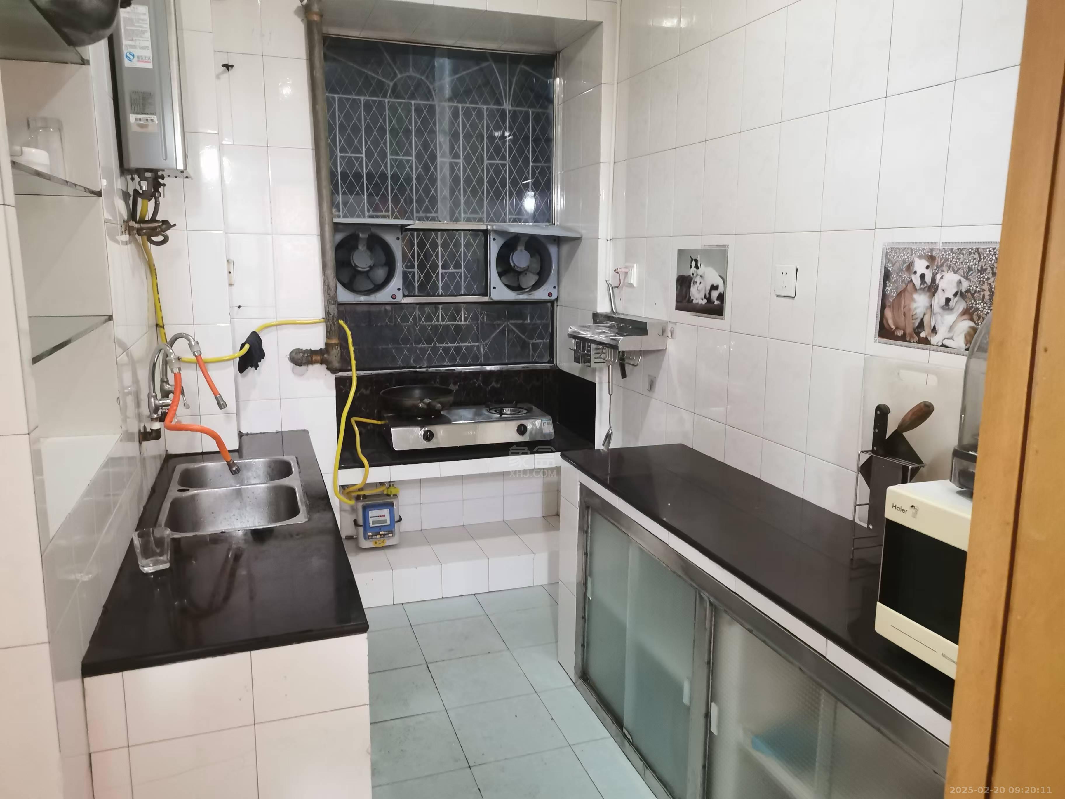 学堂冲一村 3室2厅1卫 1500.0元/月 学堂冲一村 3室2厅1卫 1500.0元/月室内图