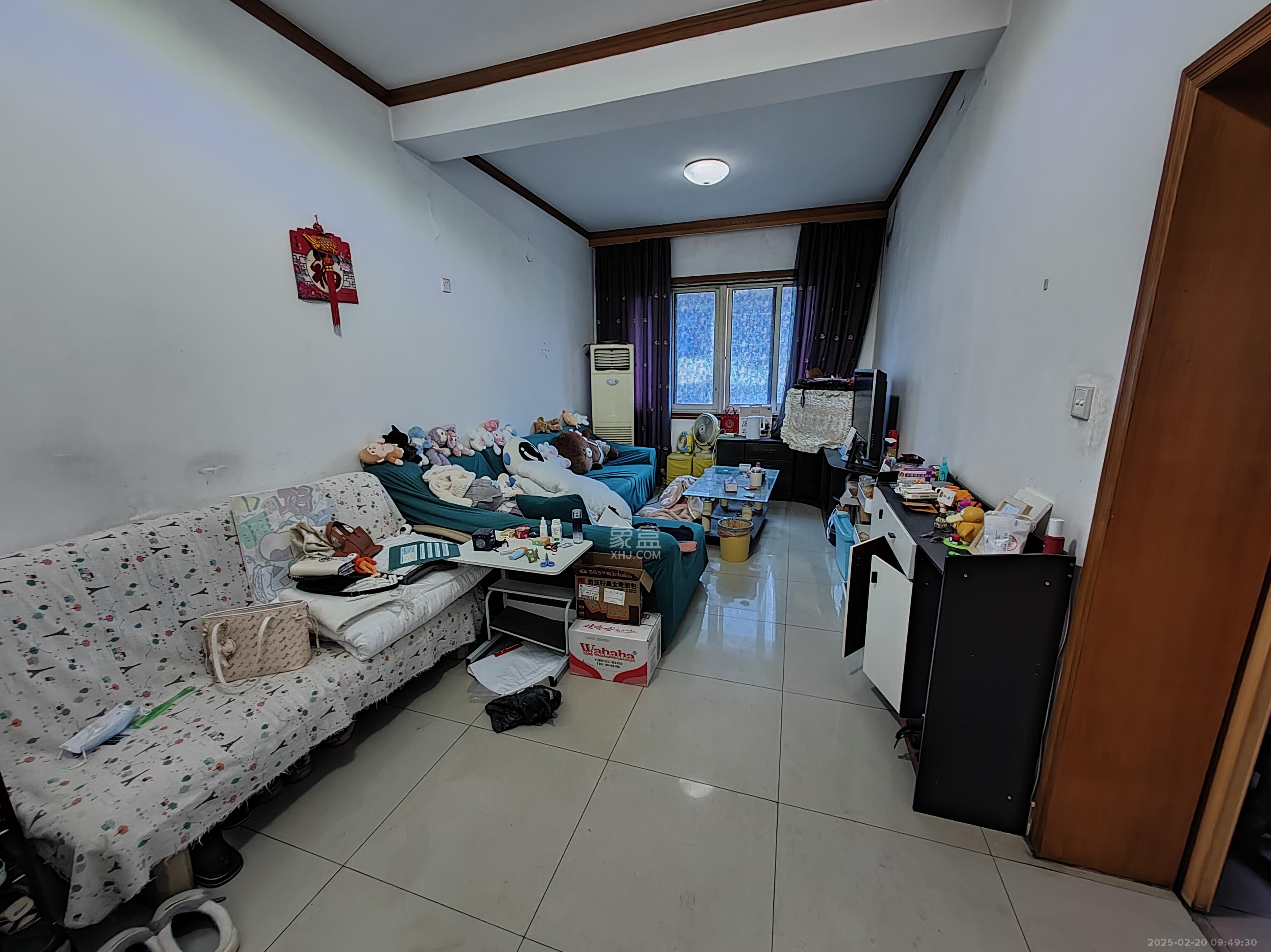 仰天湖4村 1室1厅1卫 1500.0元/月 仰天湖4村 1室1厅1卫 1500.0元/月室内图