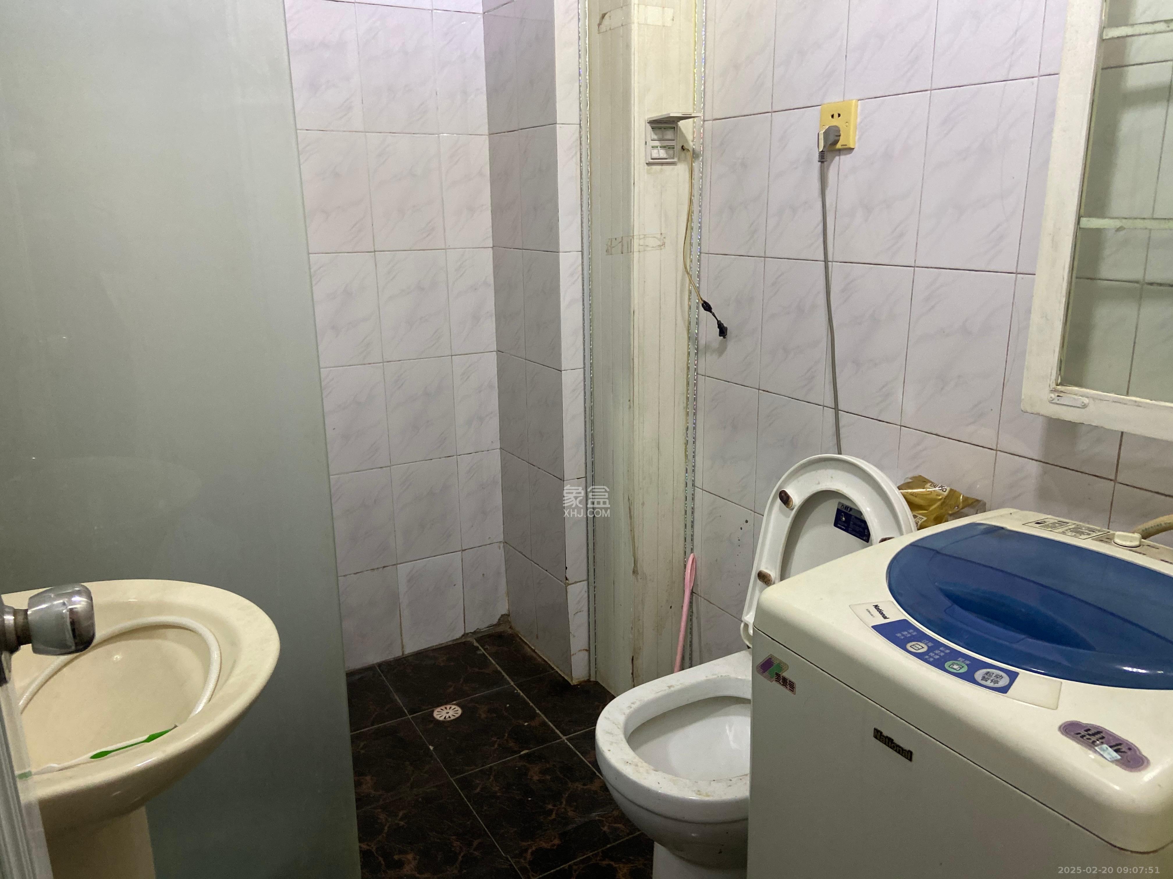 金泰小区 2室1厅1卫 2000.0元/月 金泰小区 2室1厅1卫 2000.0元/月室内图