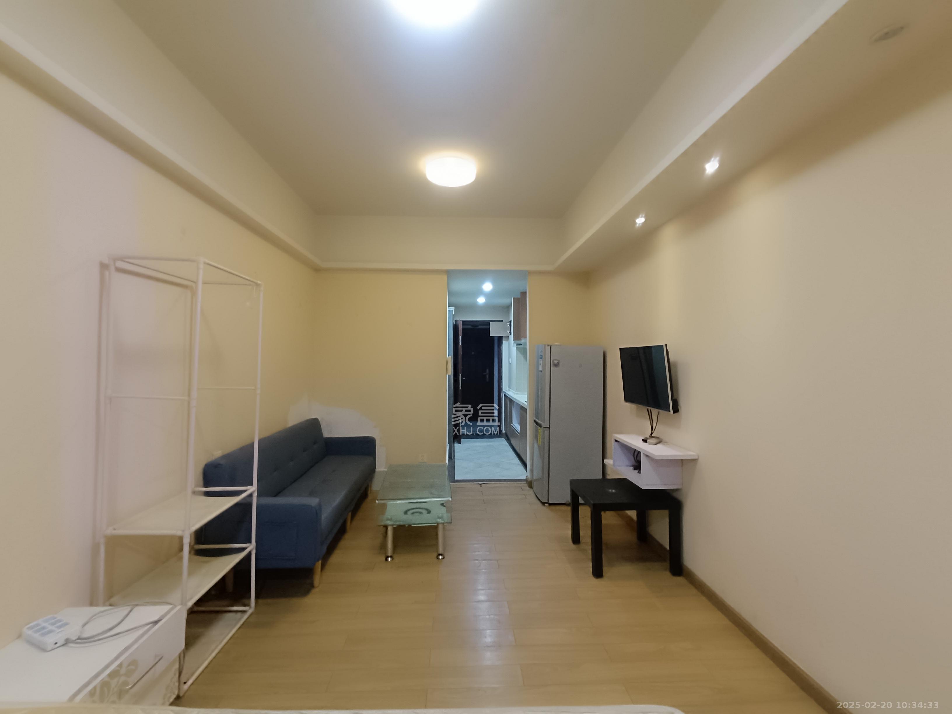 米兰春天  1室1厅1卫    1200.0元/月室内图