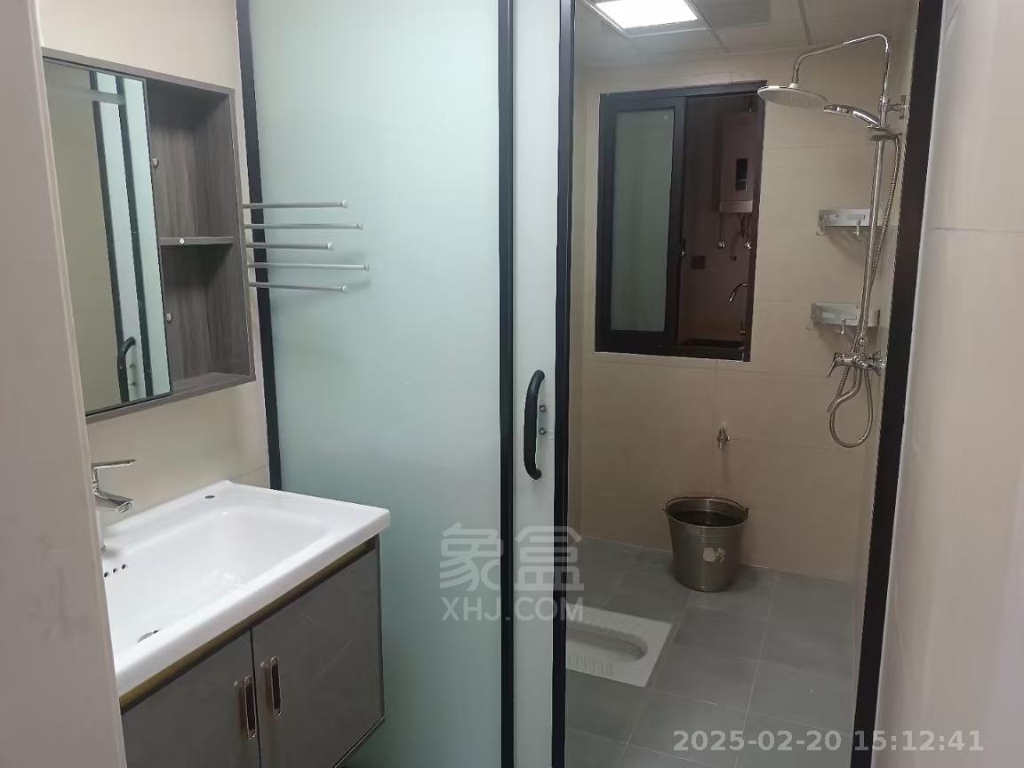 亿都时光 3室2厅2卫 2000.0元/月 亿都时光 3室2厅2卫 2000.0元/月室内图