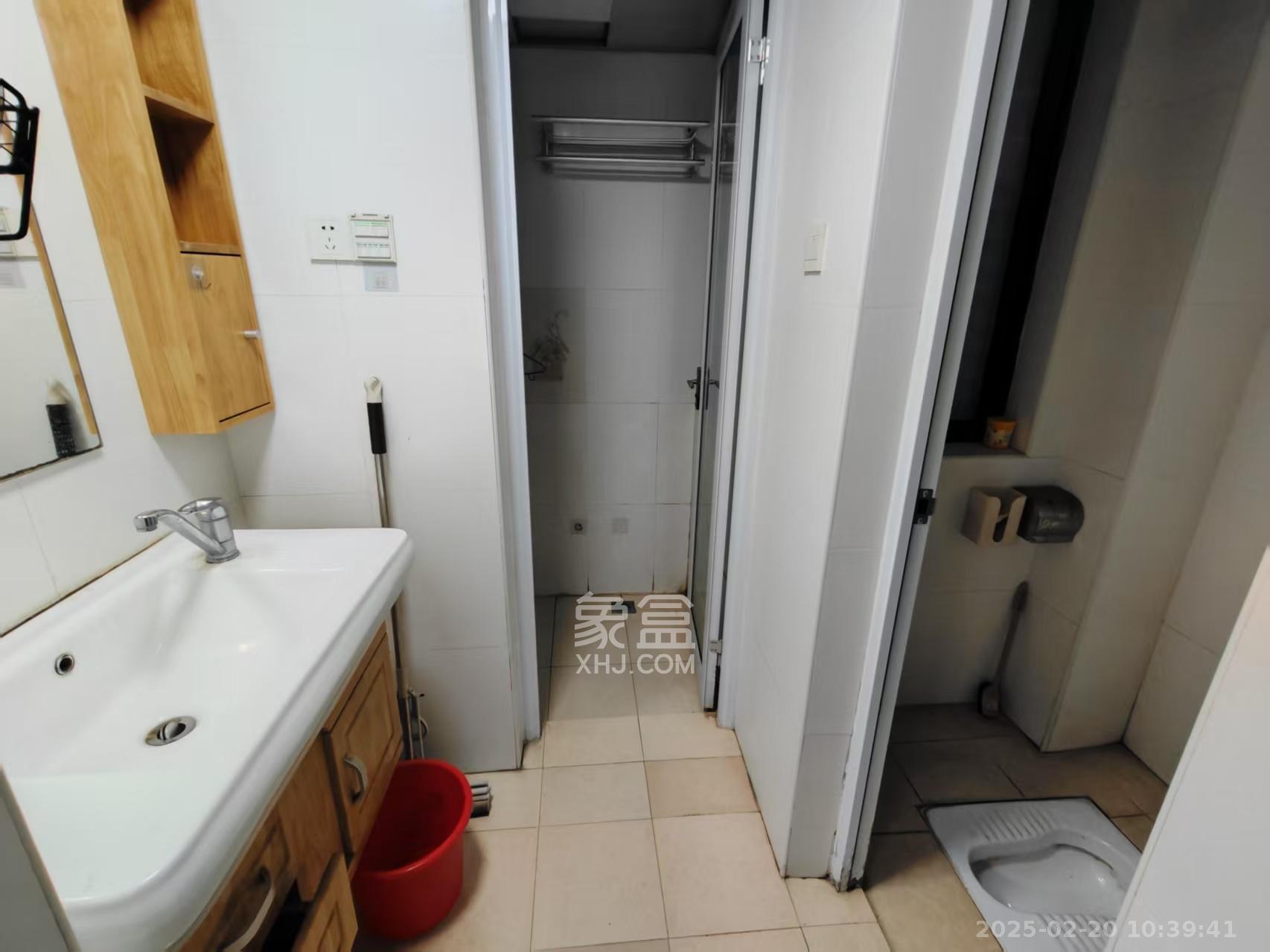 和庄  3室2厅1卫   2600.00元/月室内图