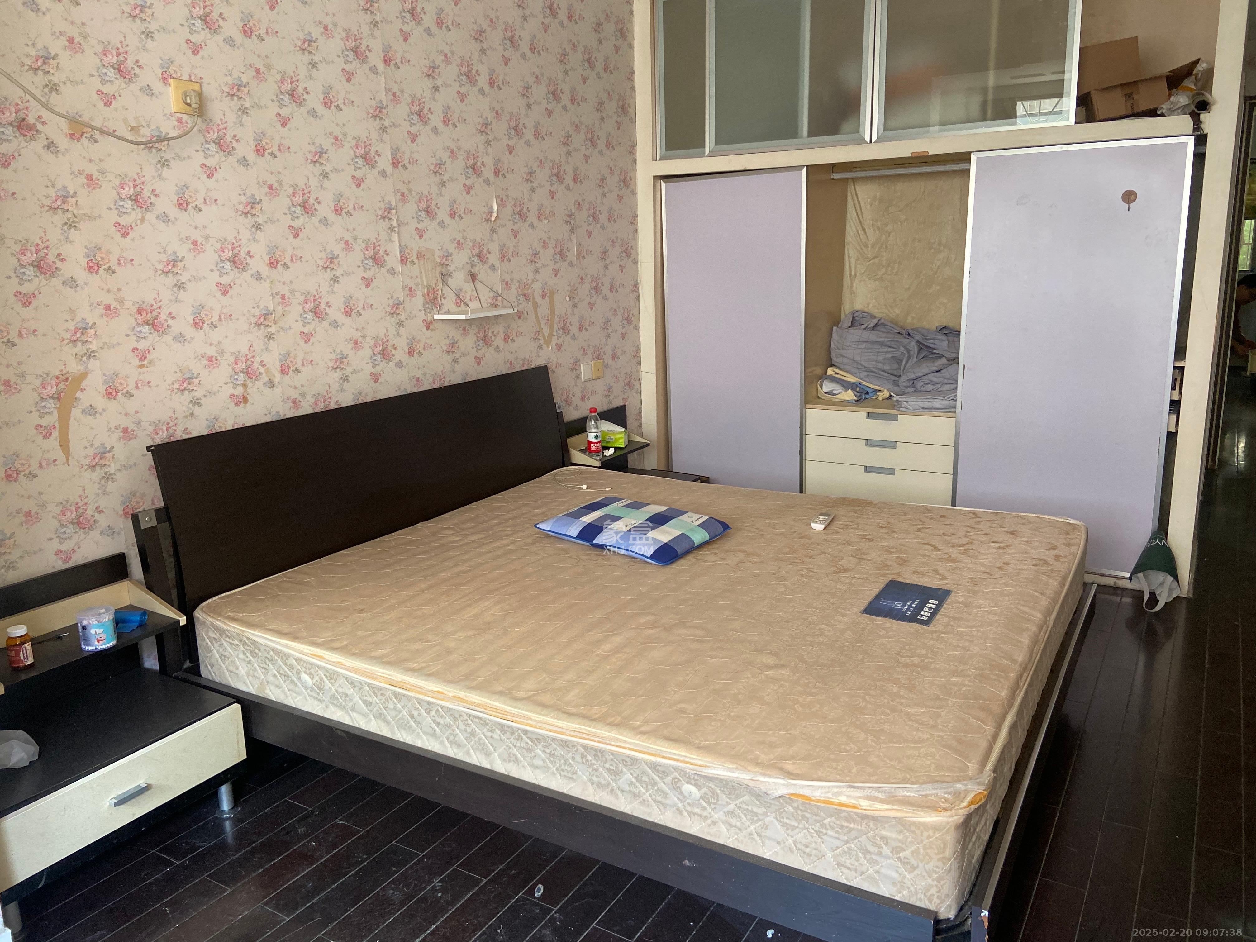 金泰小区 2室1厅1卫 2000.0元/月 金泰小区 2室1厅1卫 2000.0元/月室内图