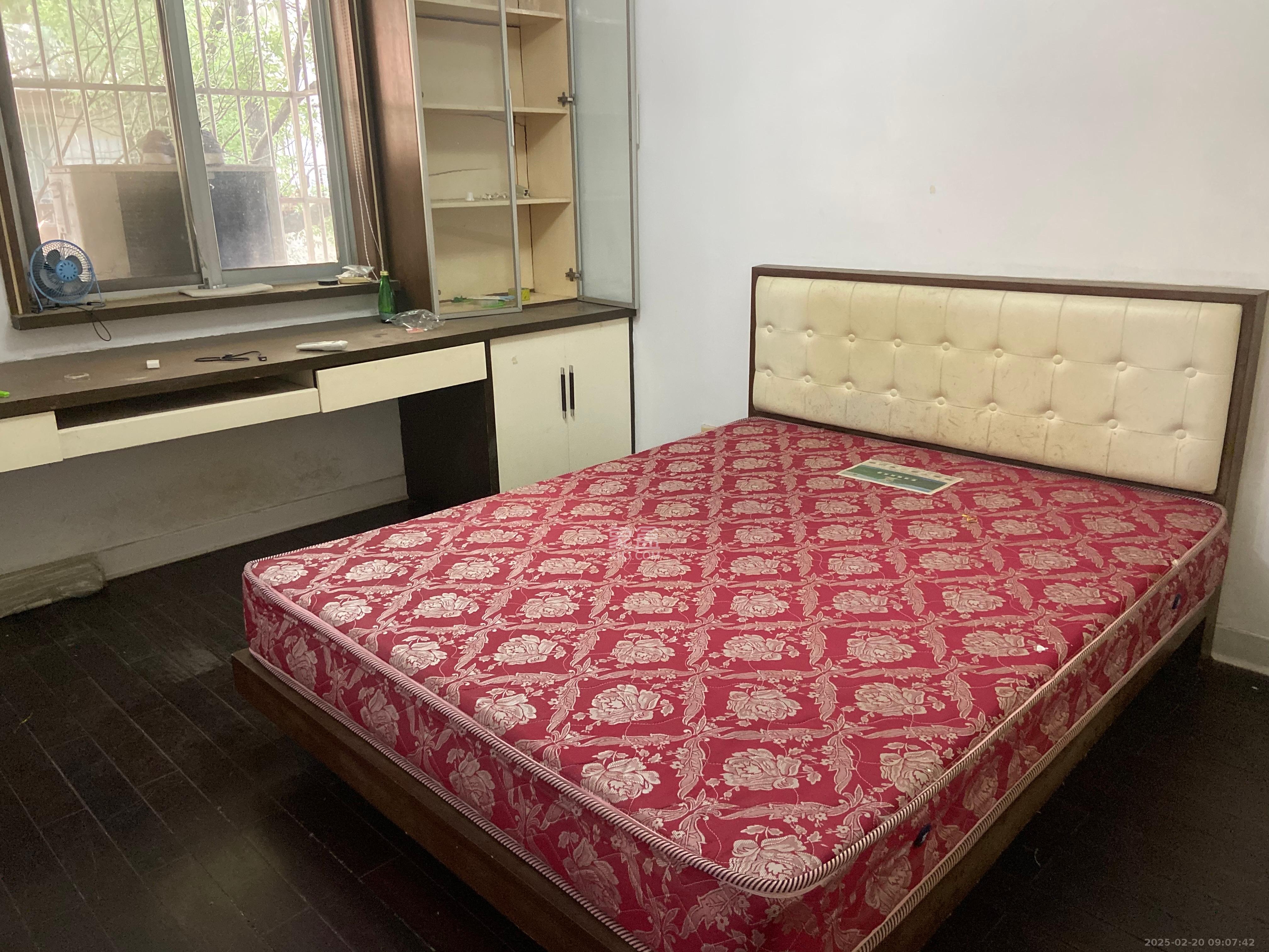 金泰小区  2室1厅1卫    2000.0元/月室内图