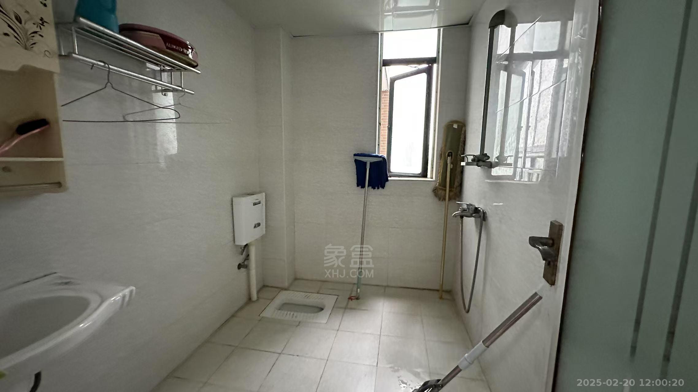 山水文园 3室2厅2卫 1500.0元/月 山水文园 3室2厅2卫 1500.0元/月室内图