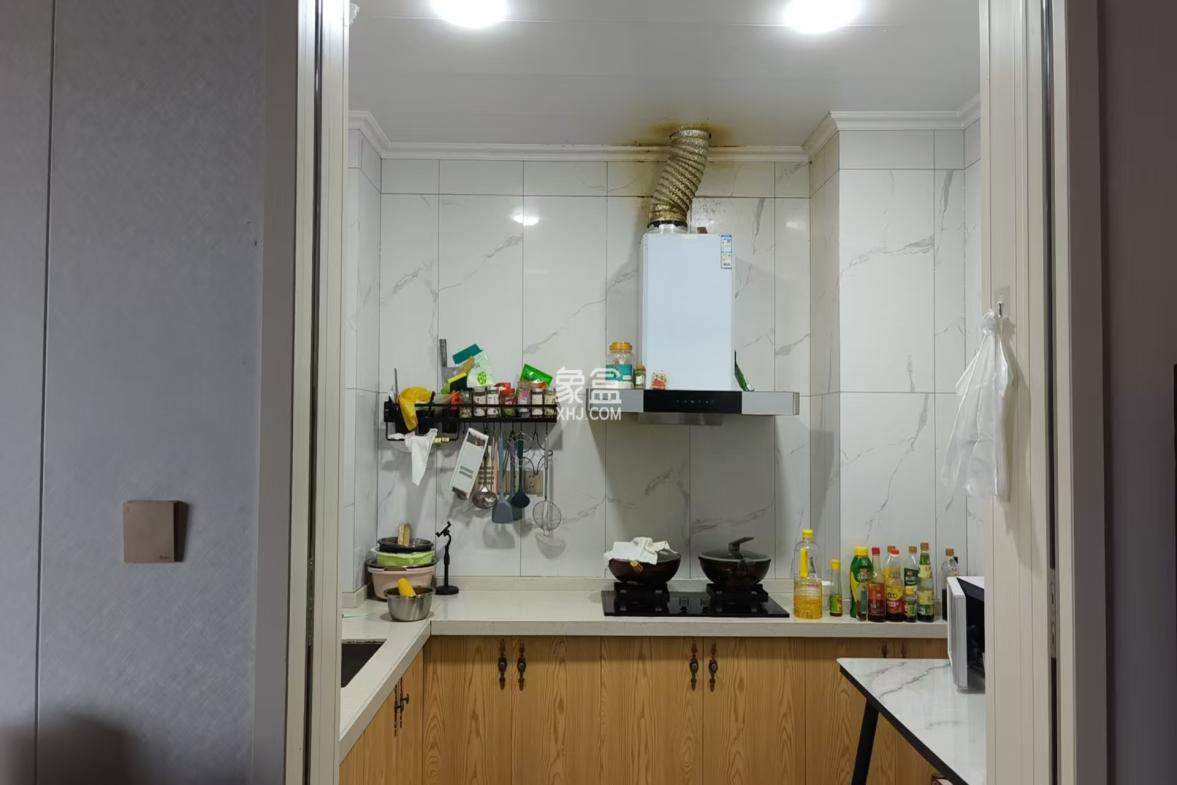 海域阳光(一二期)  6室3厅3卫    12000.0元/月 海域阳光(一二期)  6室3厅3卫    12000.0元/月室内图