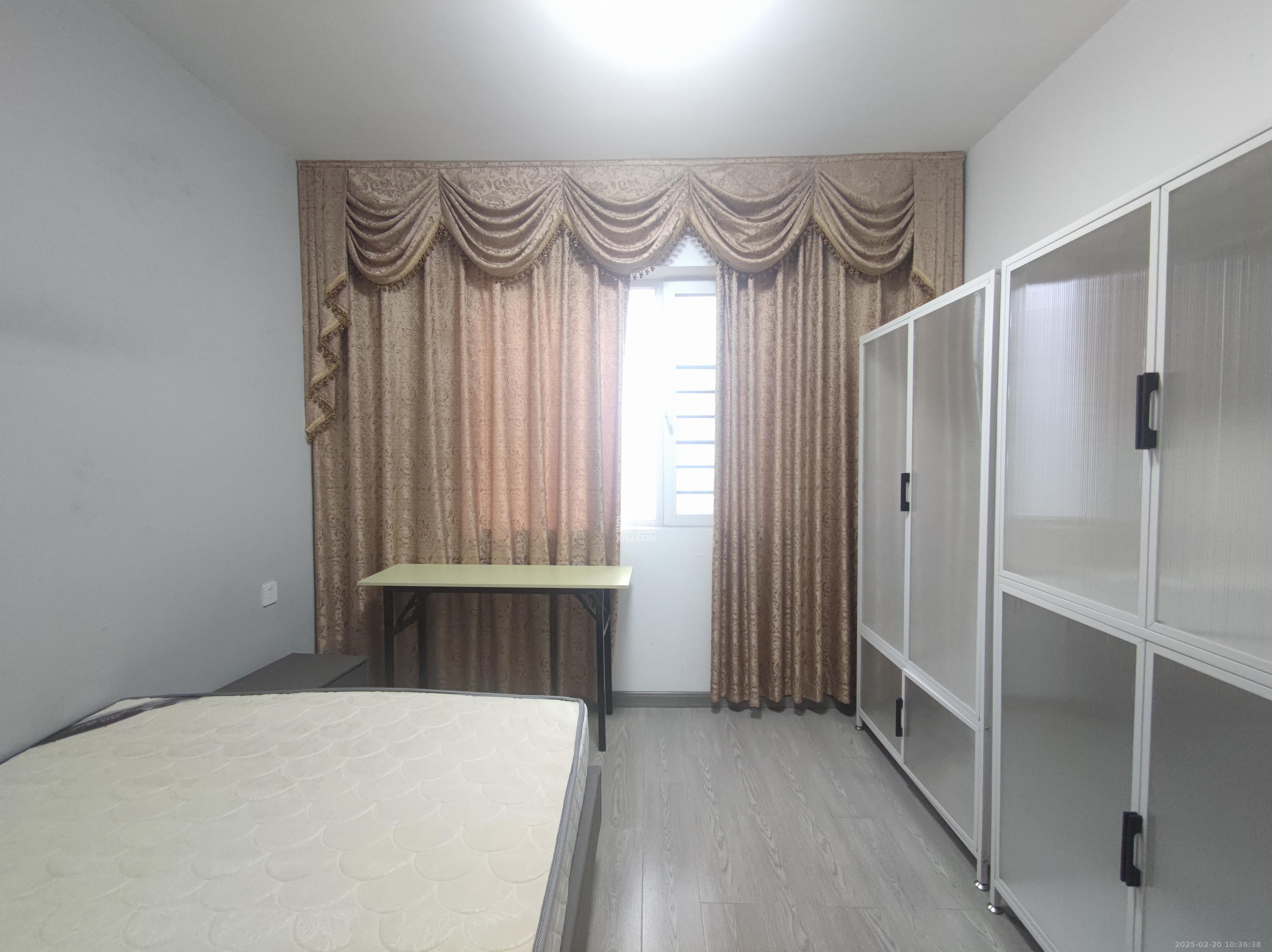 北辰三角洲C3区 5室2厅1卫 8000.0元/月 北辰三角洲C3区 5室2厅1卫 8000.0元/月室内图