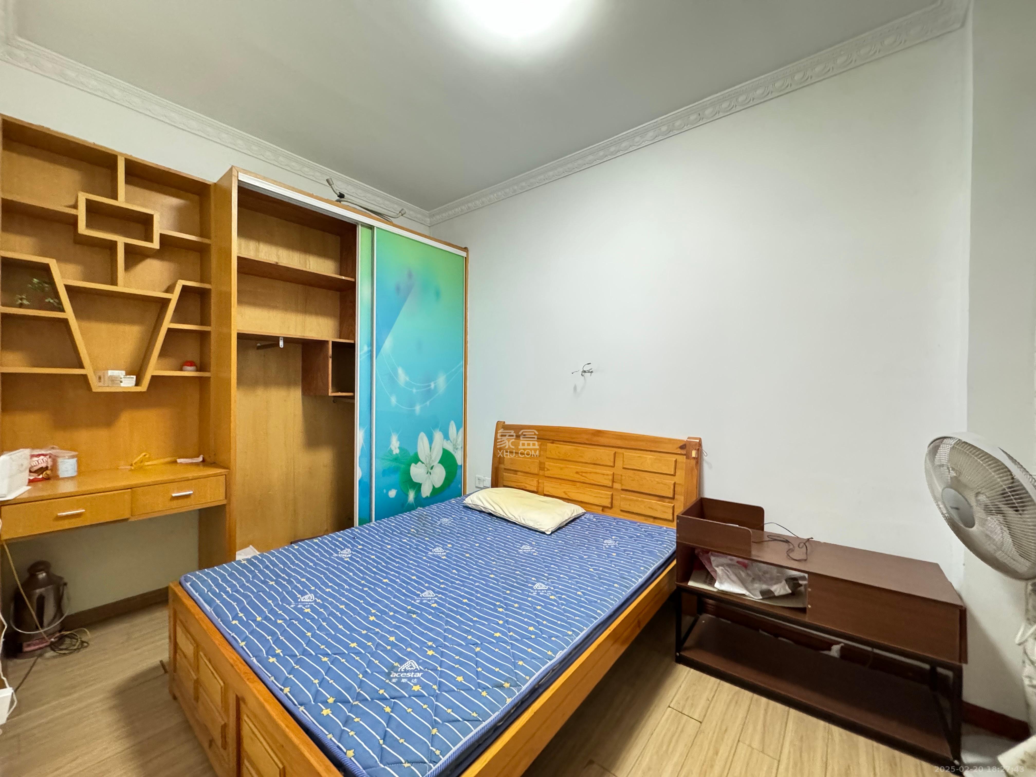 城市山水豪园（山水城市风景）  4室2厅1卫   2300.00元/月室内图