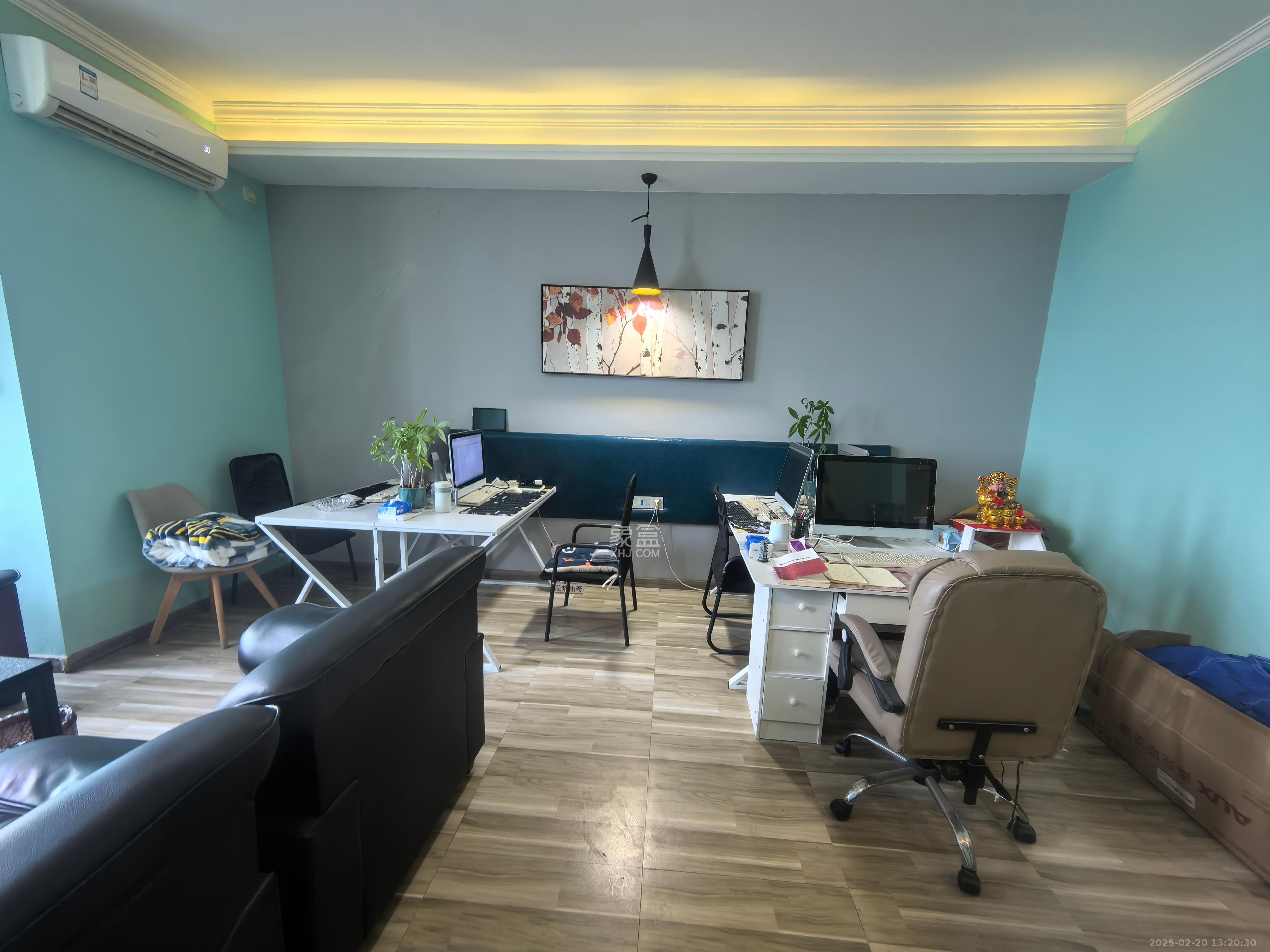 新世界广场 1室0厅0卫 1450.0元/月 新世界广场 1室0厅0卫 1450.0元/月室内图