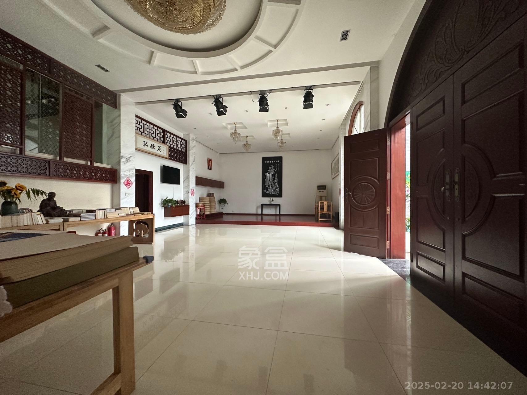 雷锋大道、雷高路散盘 9室3厅6卫 17888.0元/月 雷锋大道、雷高路散盘 9室3厅6卫 17888.0元/月室内图