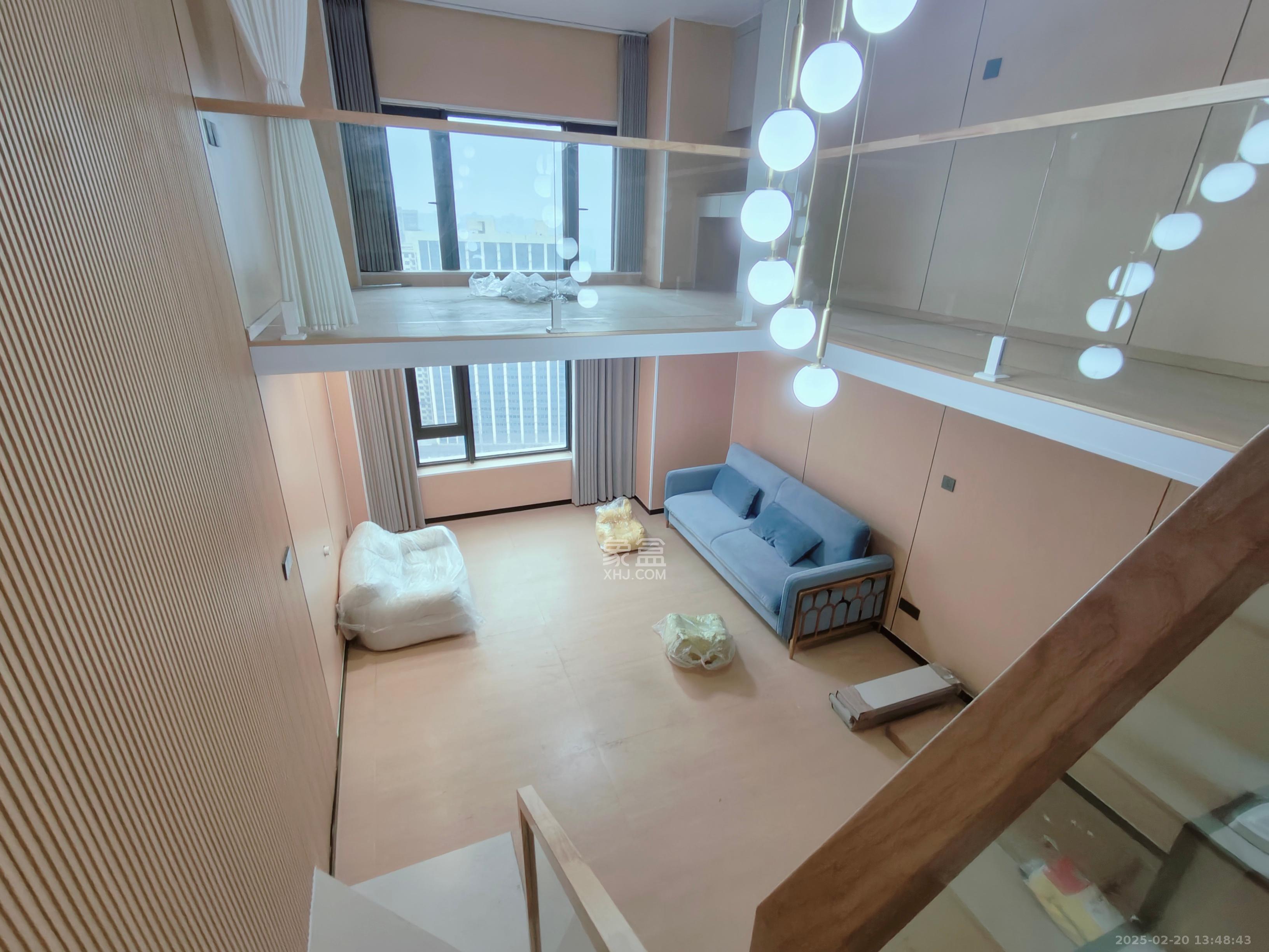 世茂璀璨天城公寓 2室1厅1卫 2500.0元/月 世茂璀璨天城公寓 2室1厅1卫 2500.0元/月室内图