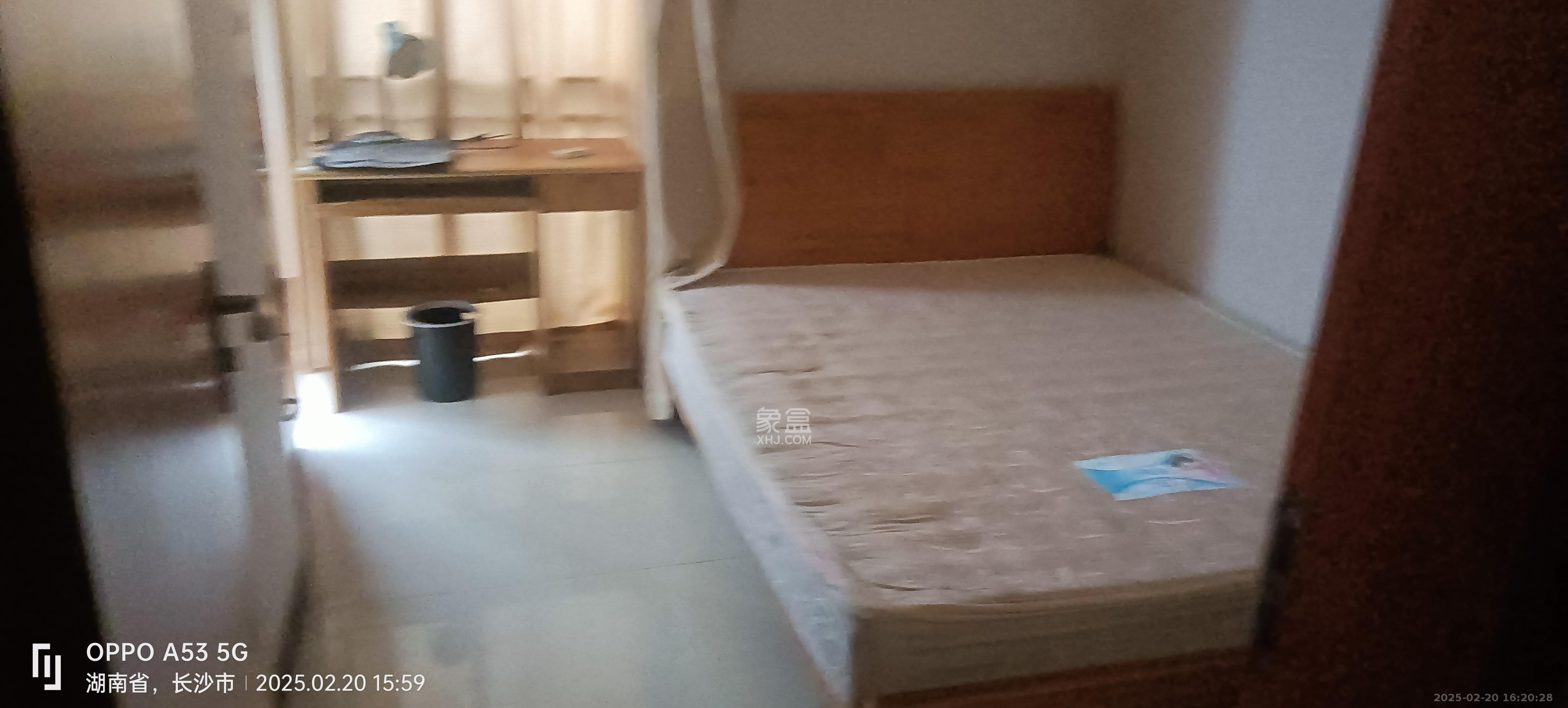 东上一品  2室1厅1卫   2200.00元/月室内图