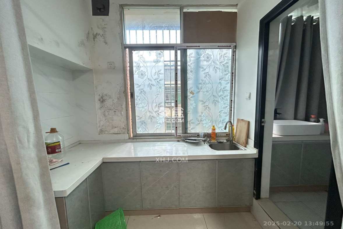 高云安置小区 1室1厅1卫 600.0元/月 高云安置小区 1室1厅1卫 600.0元/月室内图