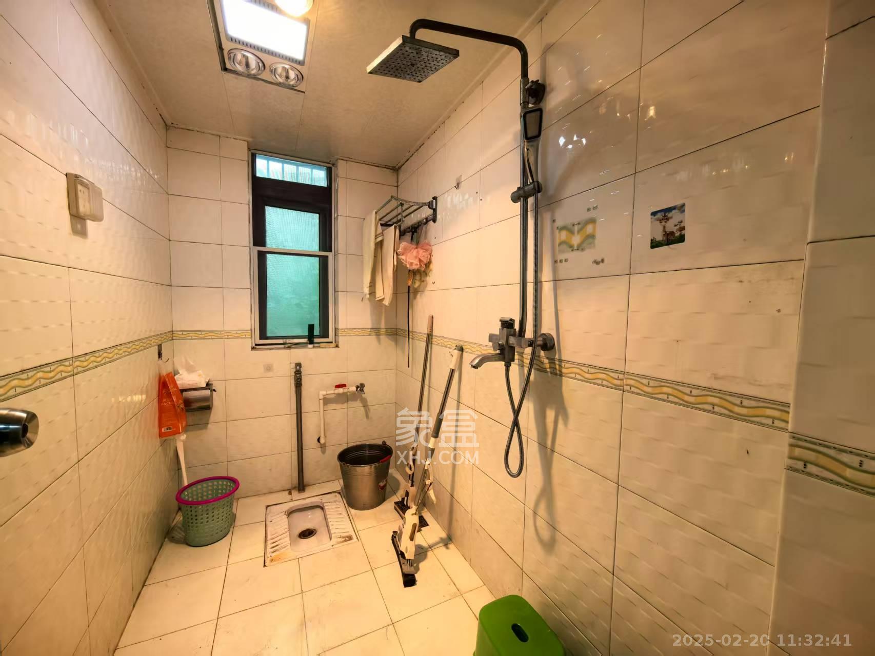 明媚星城 3室2厅2卫 3200.0元/月 明媚星城 3室2厅2卫 3200.0元/月室内图