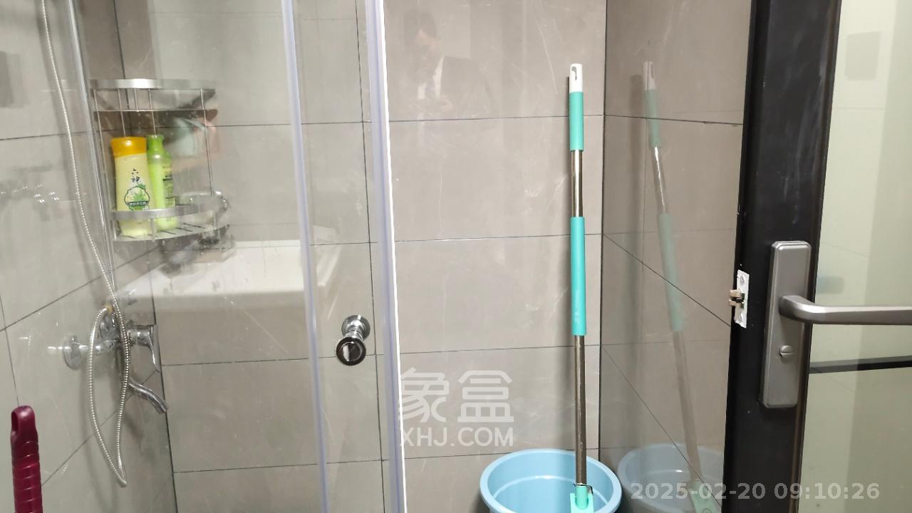 裕天国际商汇中心 1室1厅1卫 1700.0元/月 裕天国际商汇中心 1室1厅1卫 1700.0元/月室内图