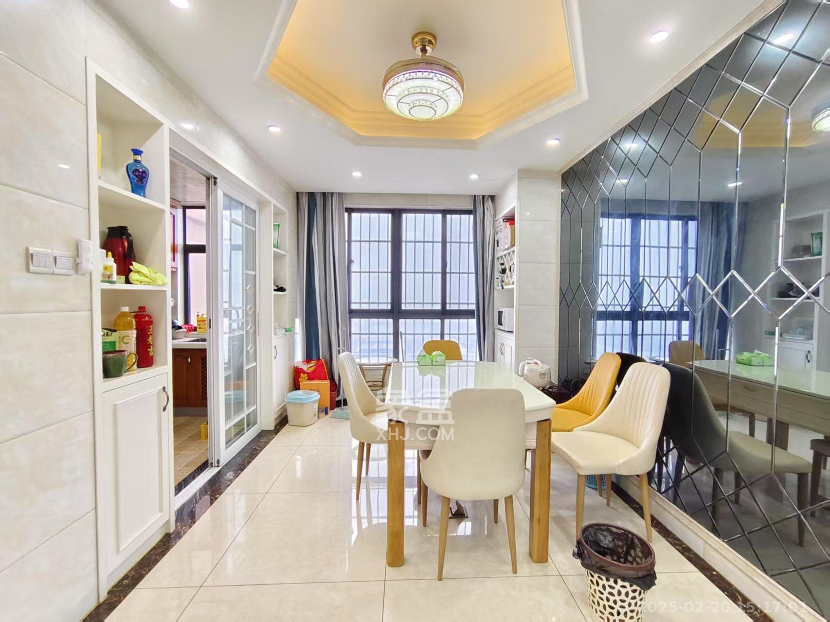 紫华郡 4室2厅2卫 3100.0元/月 紫华郡 4室2厅2卫 3100.0元/月室内图