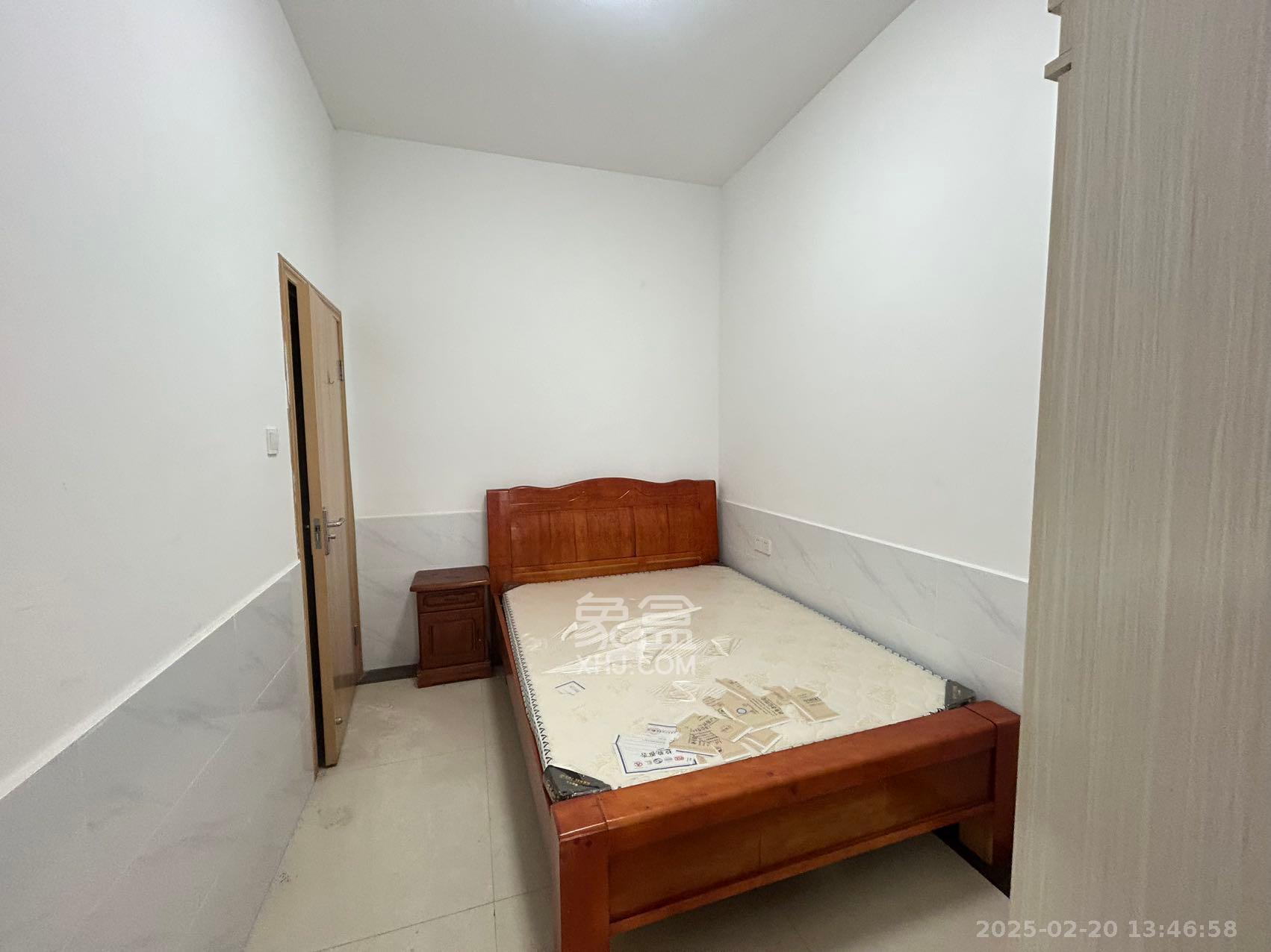 高云安置小区 1室1厅1卫 600.0元/月 高云安置小区 1室1厅1卫 600.0元/月室内图