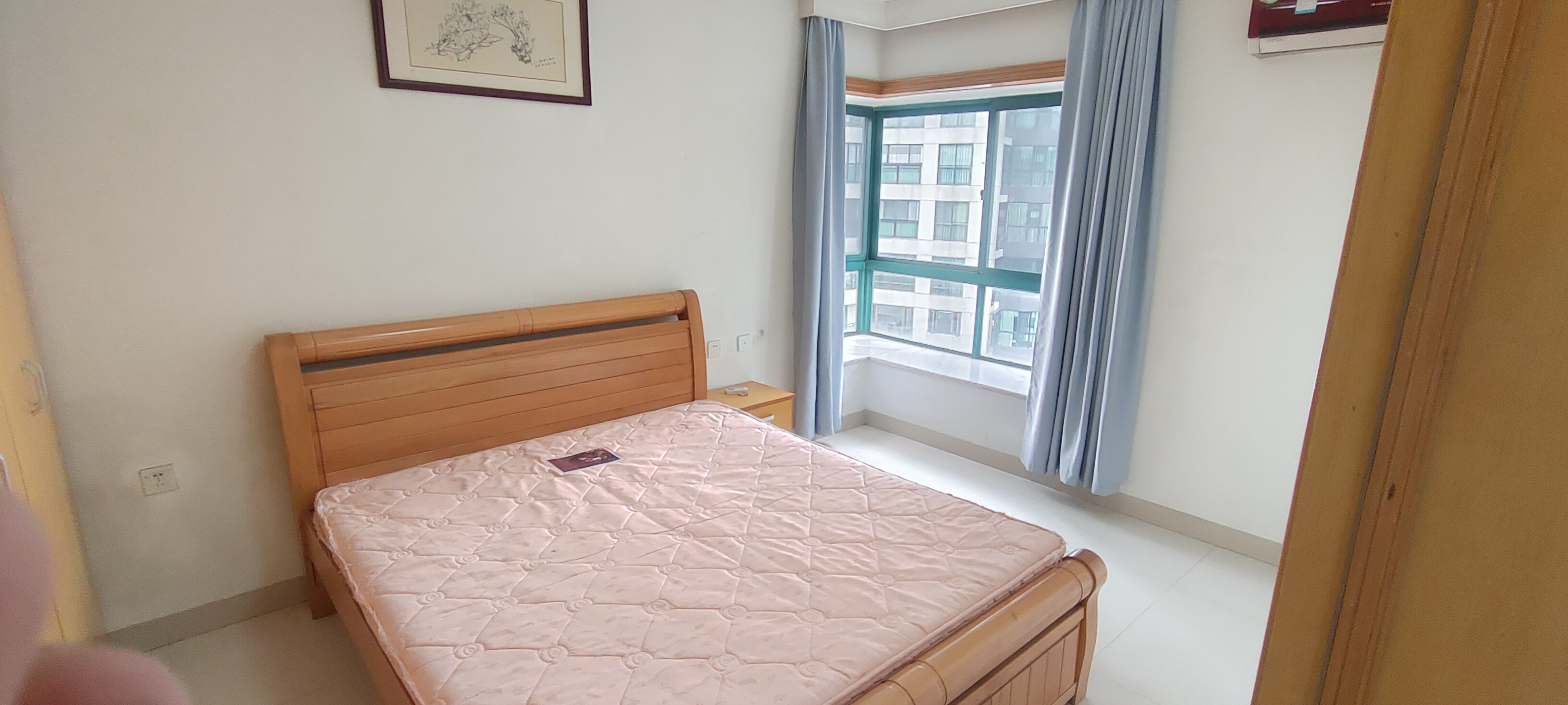 钻石水岸 1室1厅1卫 130.0万 钻石水岸 1室1厅1卫 130.0万卧室