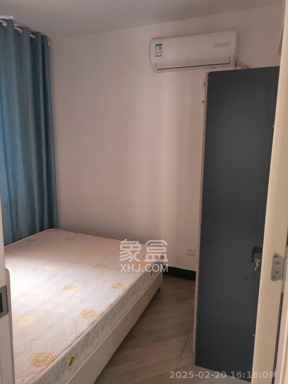 丽发新城 3室2厅1卫 2000.0元/月 丽发新城 3室2厅1卫 2000.0元/月室内图