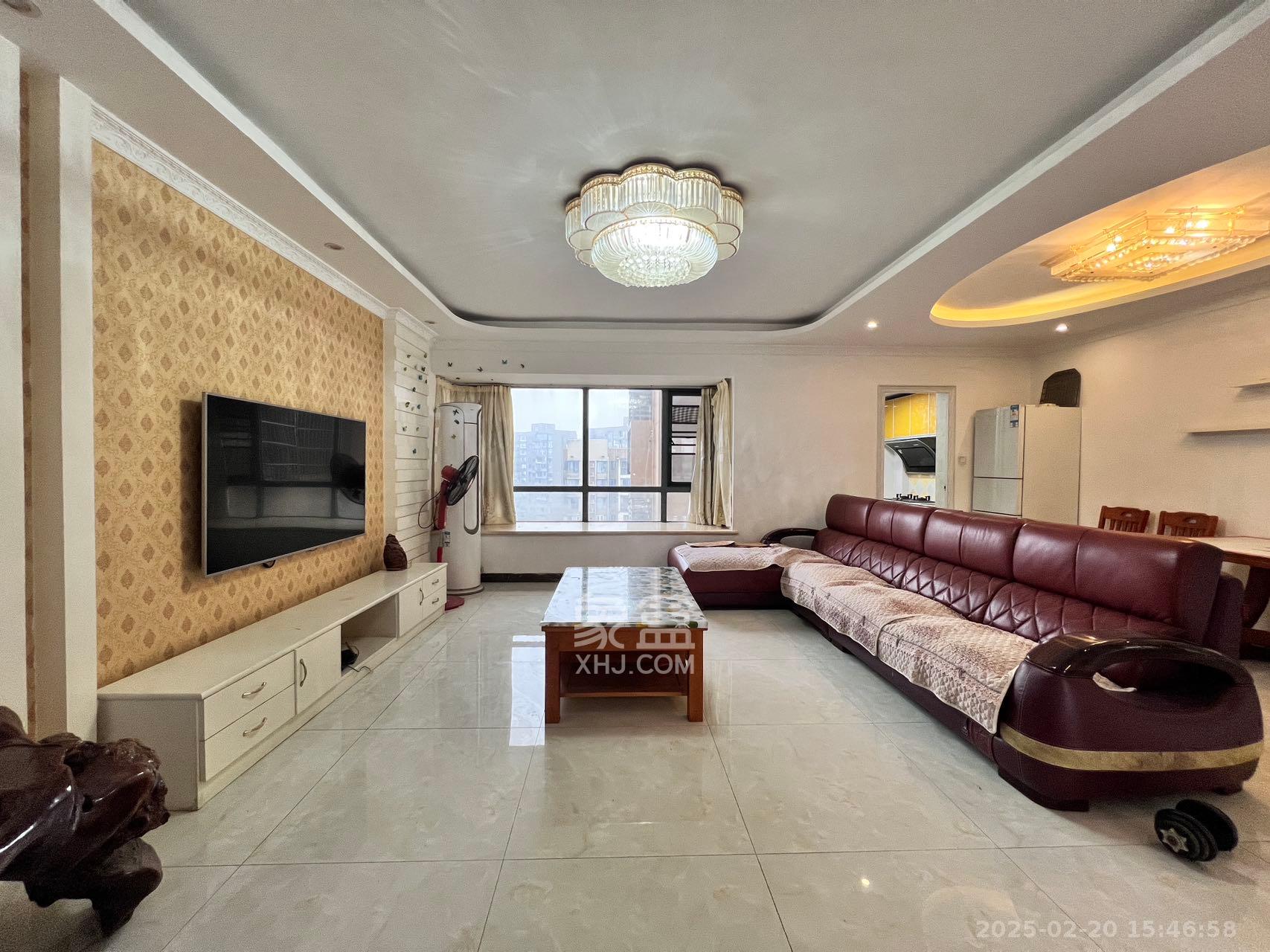 月畔湾 1室2厅1卫 2800.0元/月 月畔湾 1室2厅1卫 2800.0元/月室内图