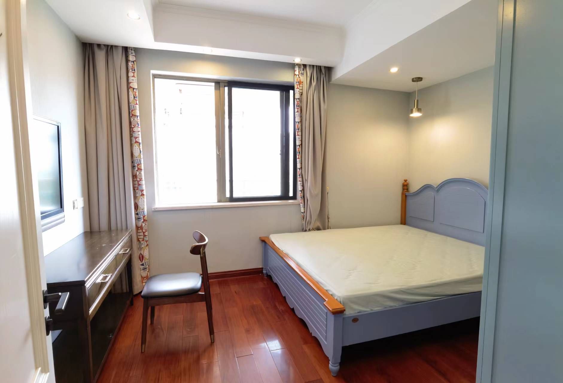 海岸壹号 3室2厅2卫 340.0万 海岸壹号 3室2厅2卫 340.0万客厅