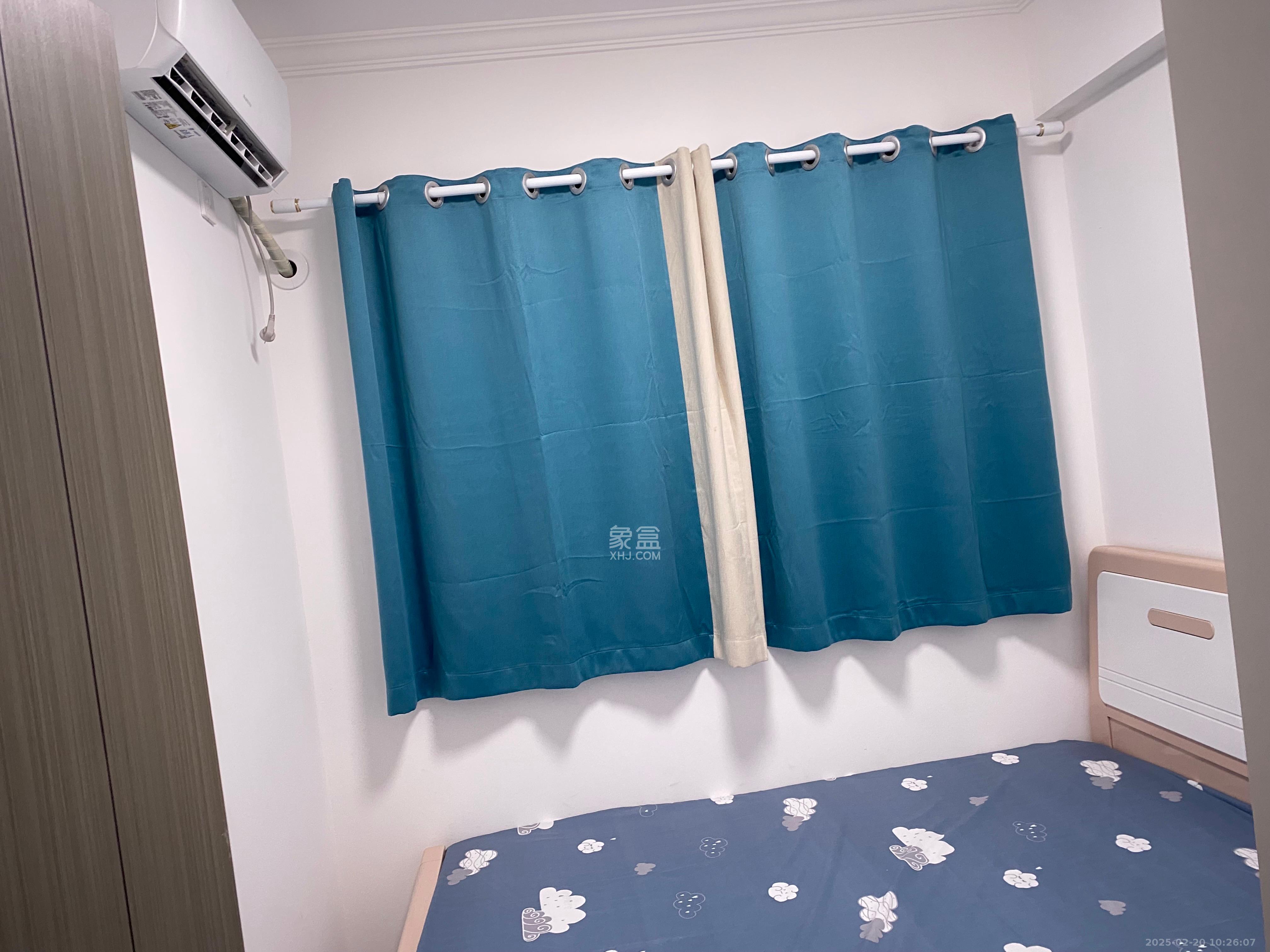 长龙湾  3室2厅2卫   2400.00元/月室内图
