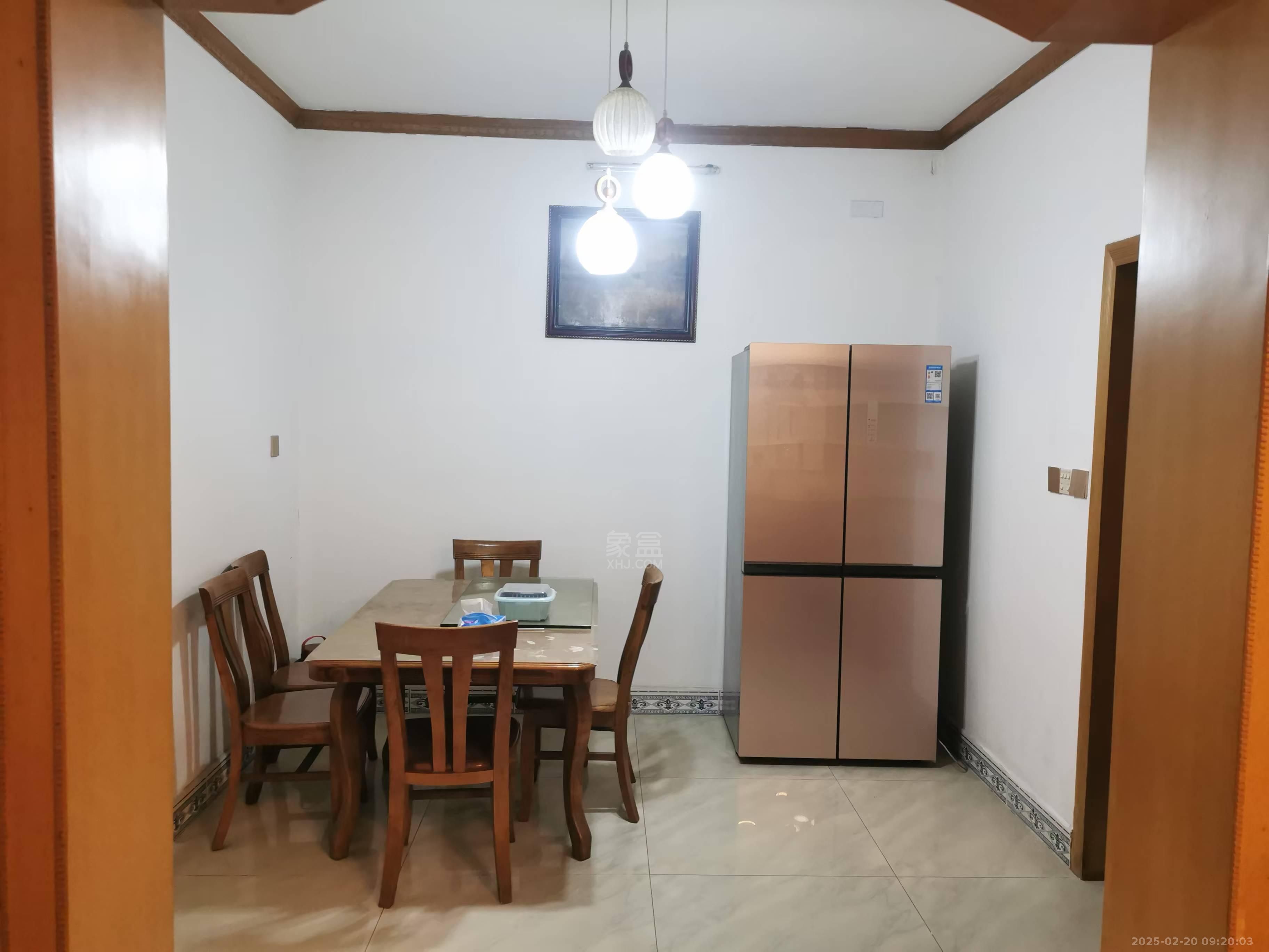 学堂冲一村 3室2厅1卫 1500.0元/月 学堂冲一村 3室2厅1卫 1500.0元/月室内图