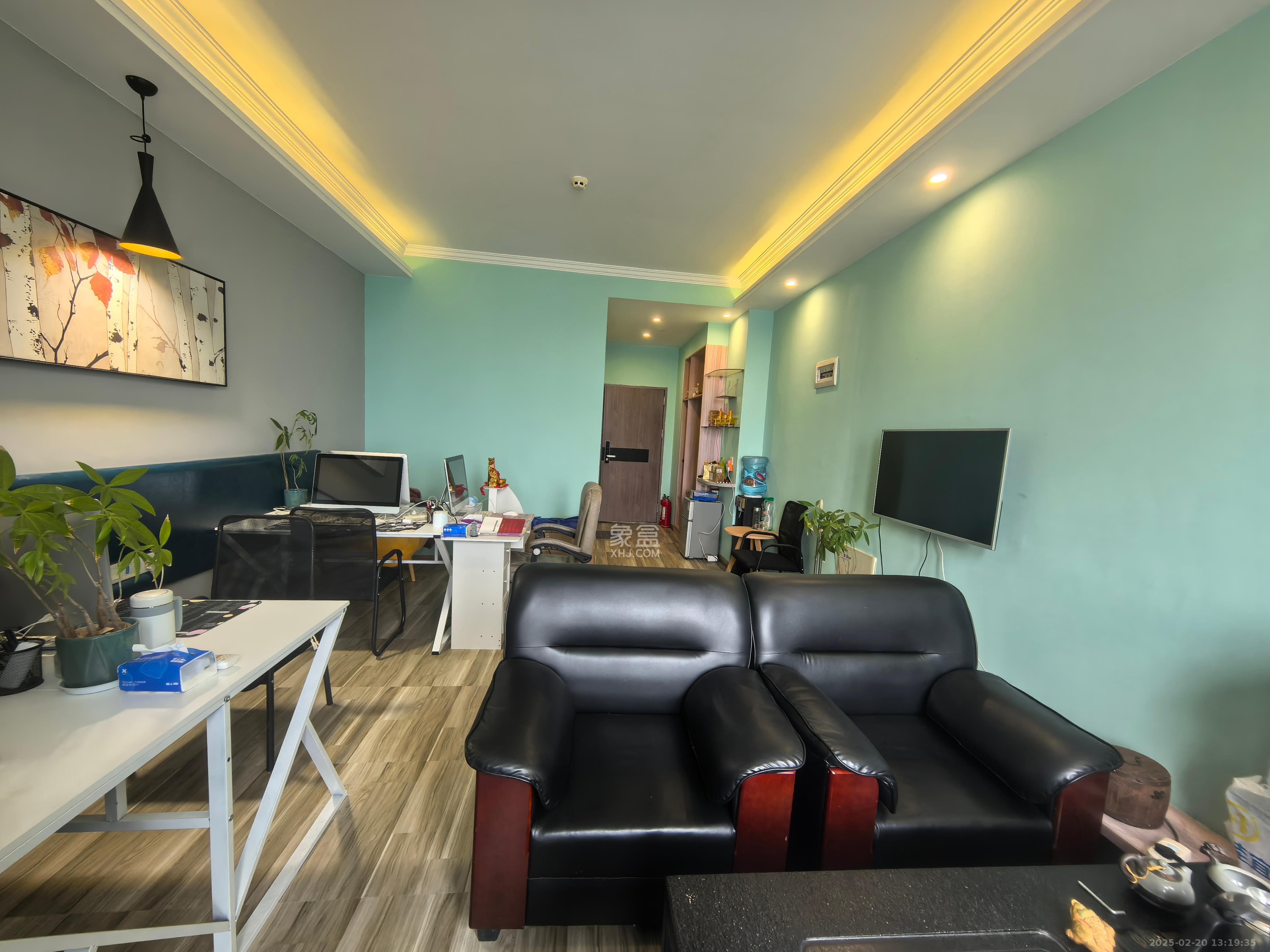 新世界广场 1室0厅0卫 1450.0元/月 新世界广场 1室0厅0卫 1450.0元/月室内图