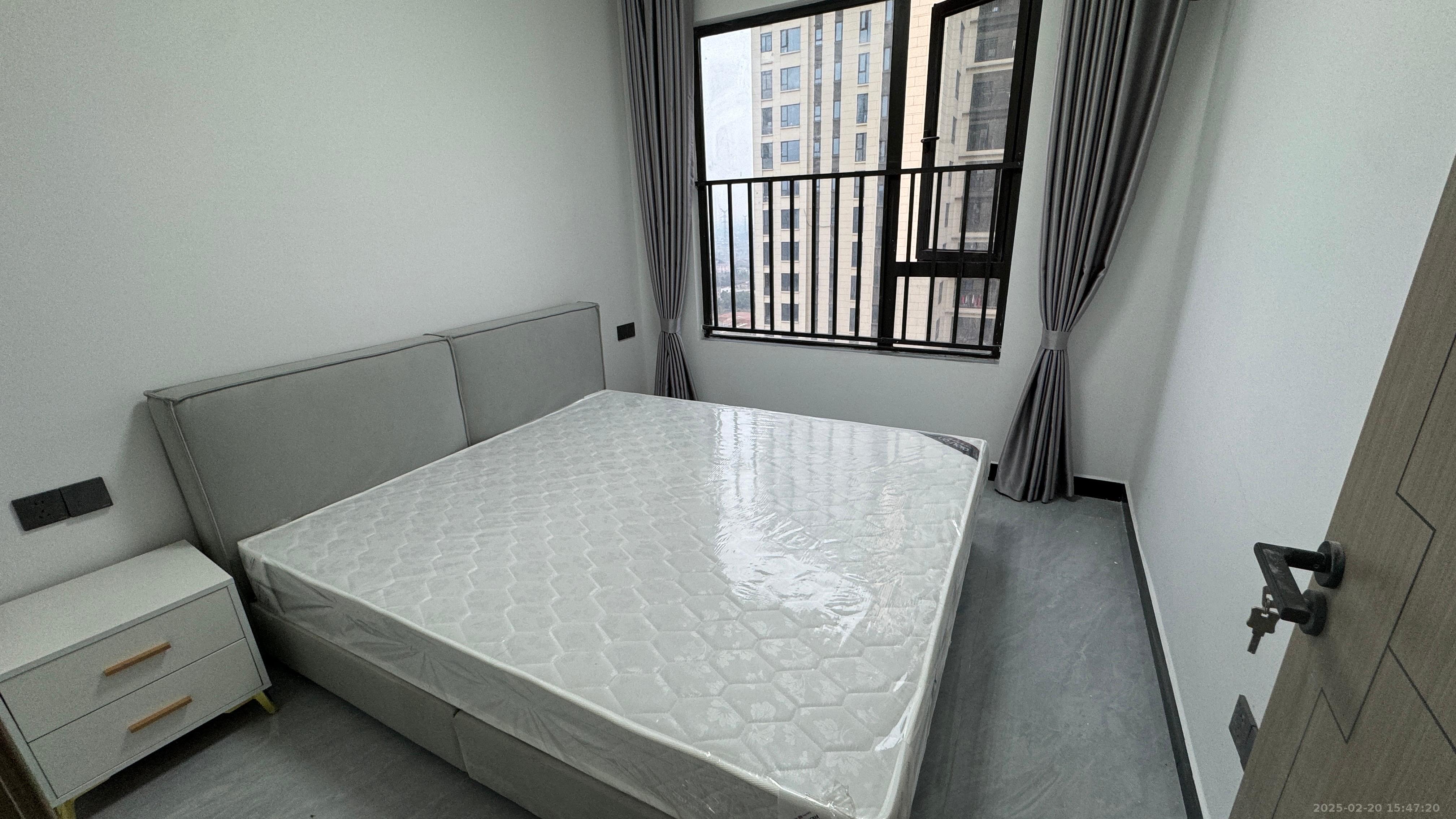 中海学府里 3室1厅1卫 2000.0元/月 中海学府里 3室1厅1卫 2000.0元/月室内图