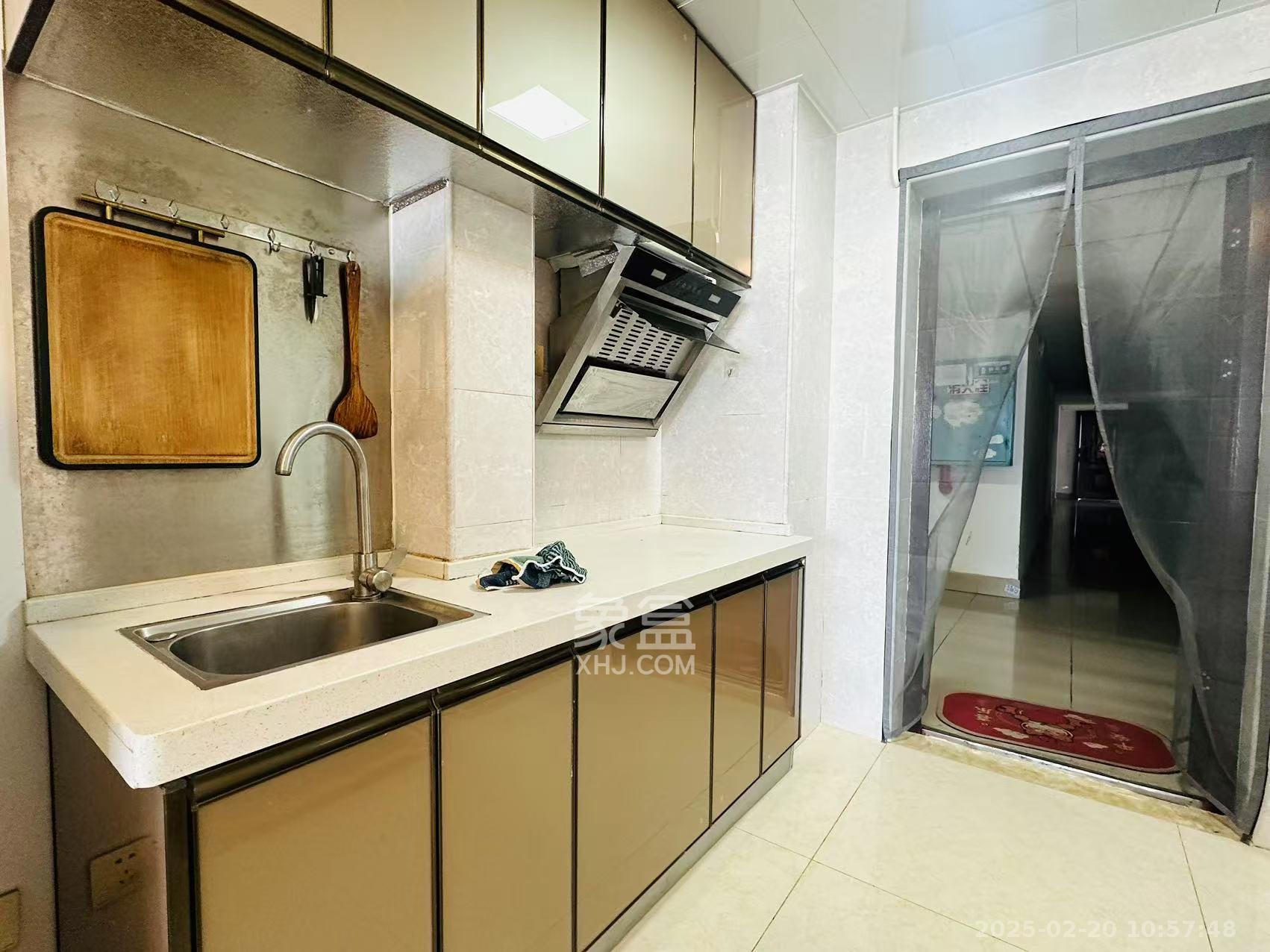 华府壹航线 1室1厅1卫 1500.0元/月 华府壹航线 1室1厅1卫 1500.0元/月室内图