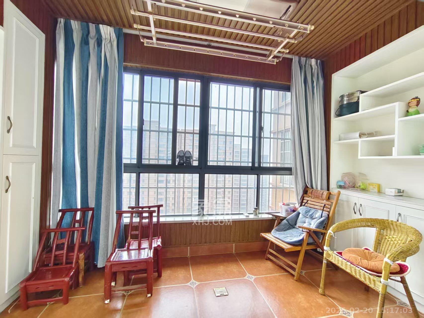 紫华郡 4室2厅2卫 3100.0元/月 紫华郡 4室2厅2卫 3100.0元/月室内图