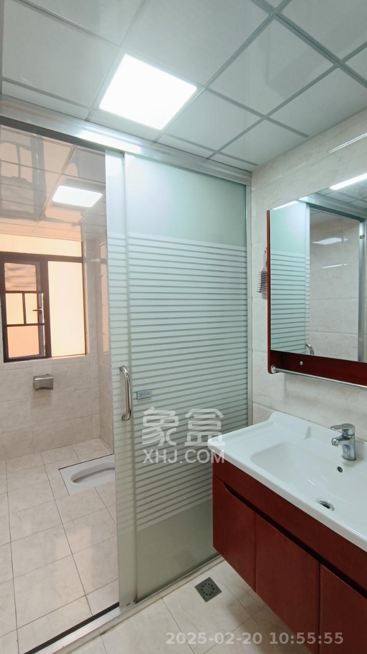 悦湖山  3室2厅1卫   2600.00元/月室内图