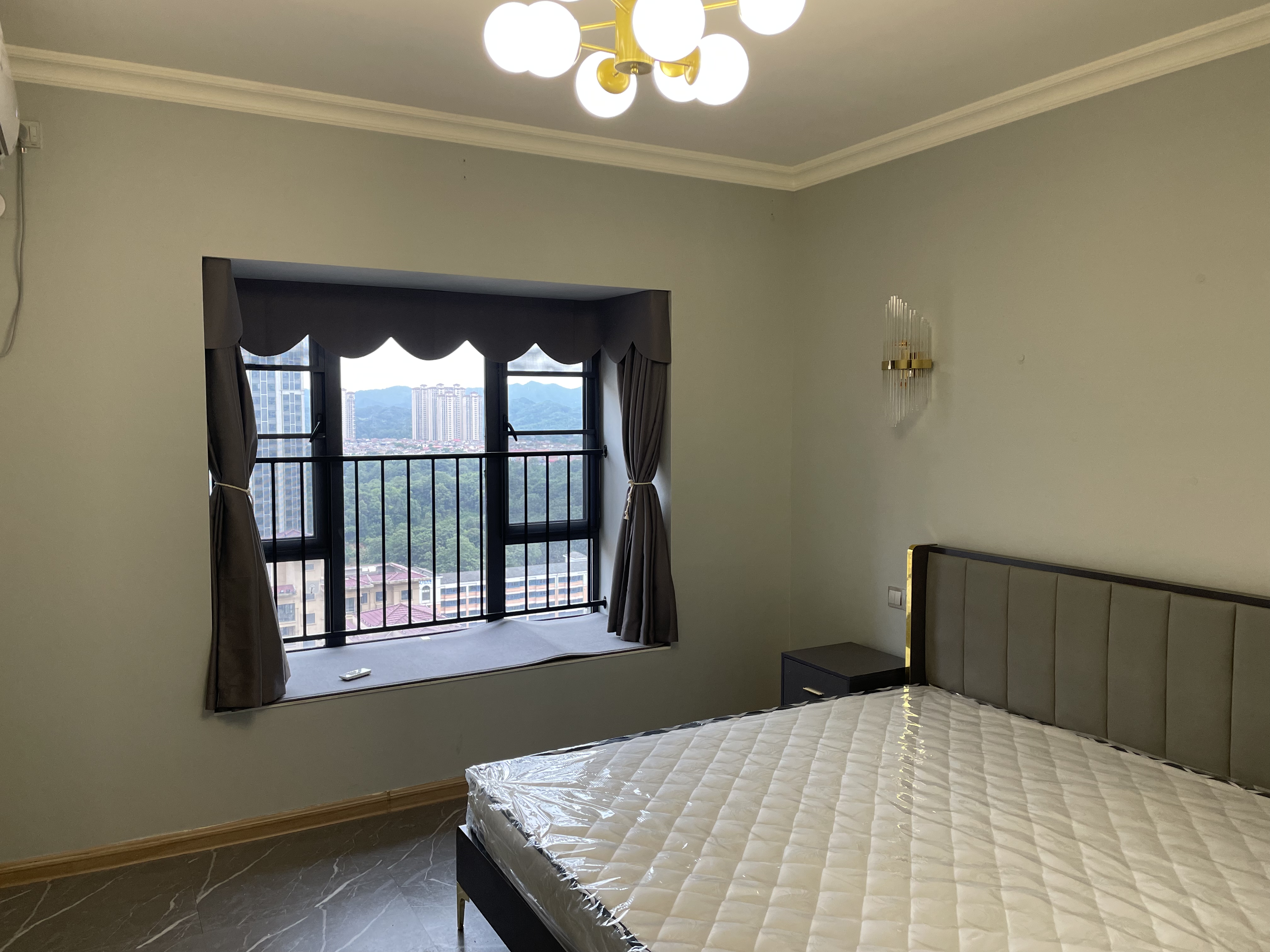 碧桂园梓山府 4室2厅2卫 2400.0元/月 碧桂园梓山府 4室2厅2卫 2400.0元/月室内图