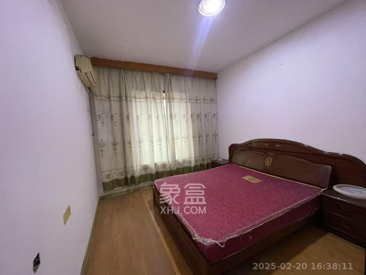 中南汽车世界 2室2厅1卫 850.0元/月 中南汽车世界 2室2厅1卫 850.0元/月室内图