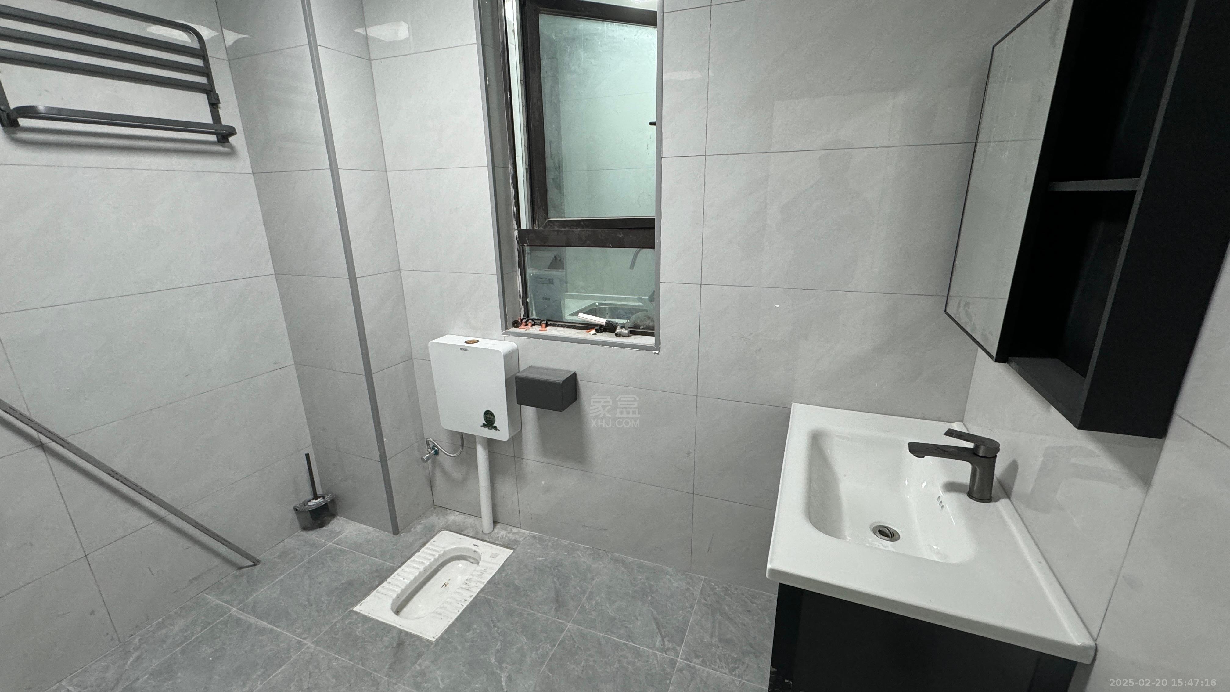 中海学府里 3室1厅1卫 2000.0元/月 中海学府里 3室1厅1卫 2000.0元/月室内图