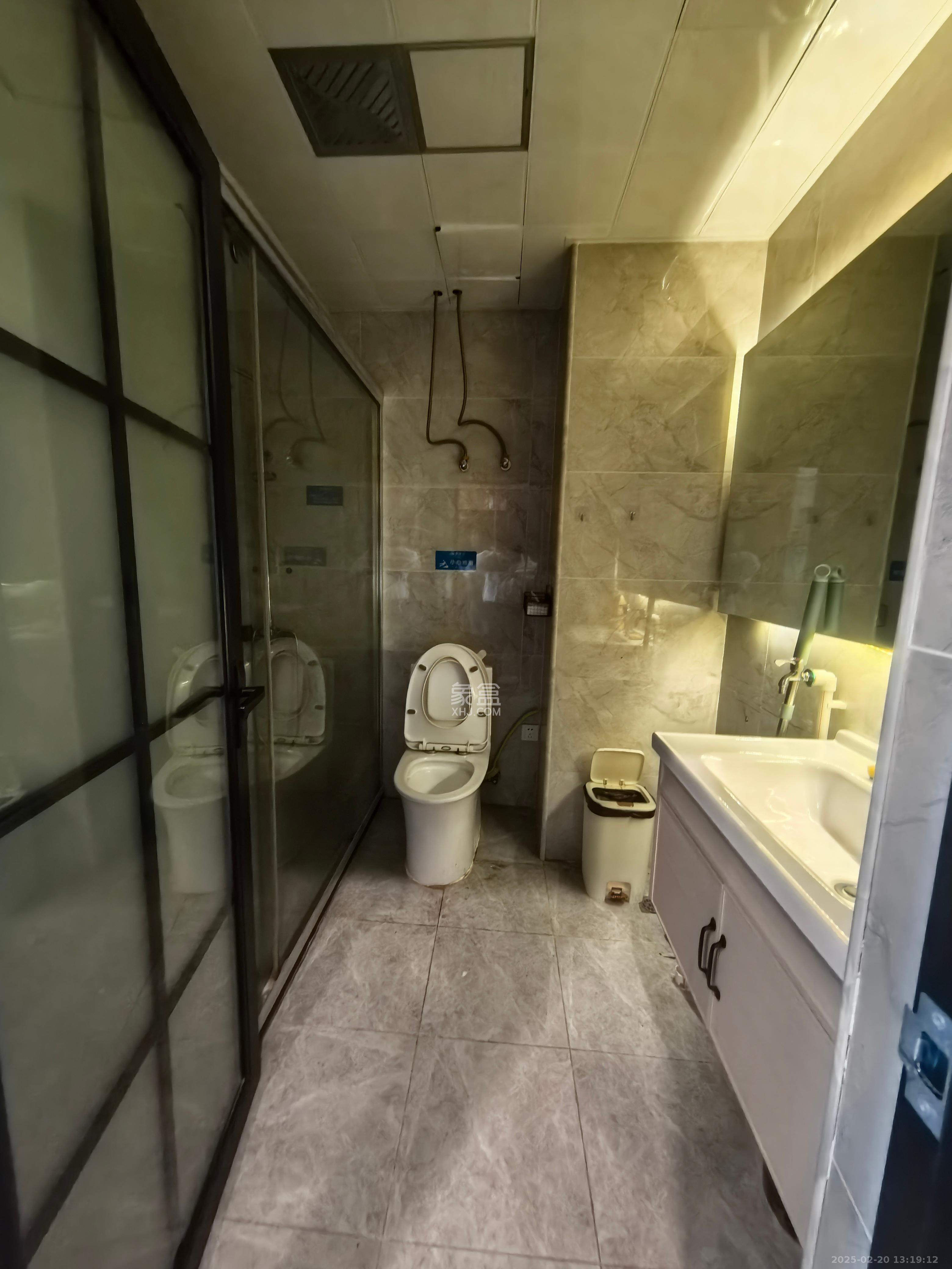 新世界广场 1室0厅0卫 1450.0元/月 新世界广场 1室0厅0卫 1450.0元/月室内图