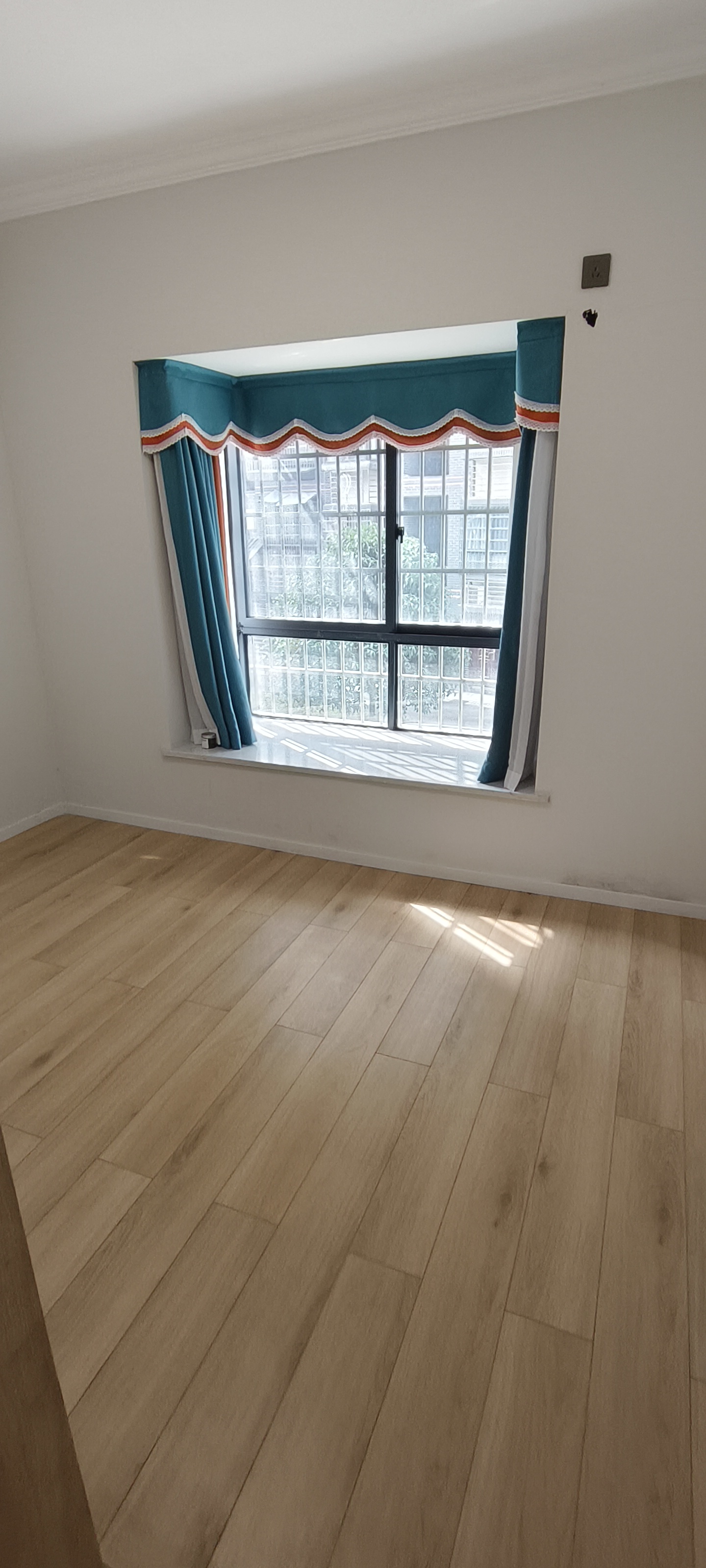 森林之家  3室2厅2卫    49.0万 森林之家  3室2厅2卫    49.0万客厅