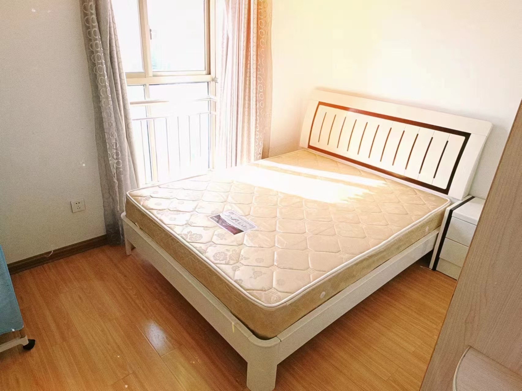 华新苑  1室0厅0卫   1800.00元/月室内图