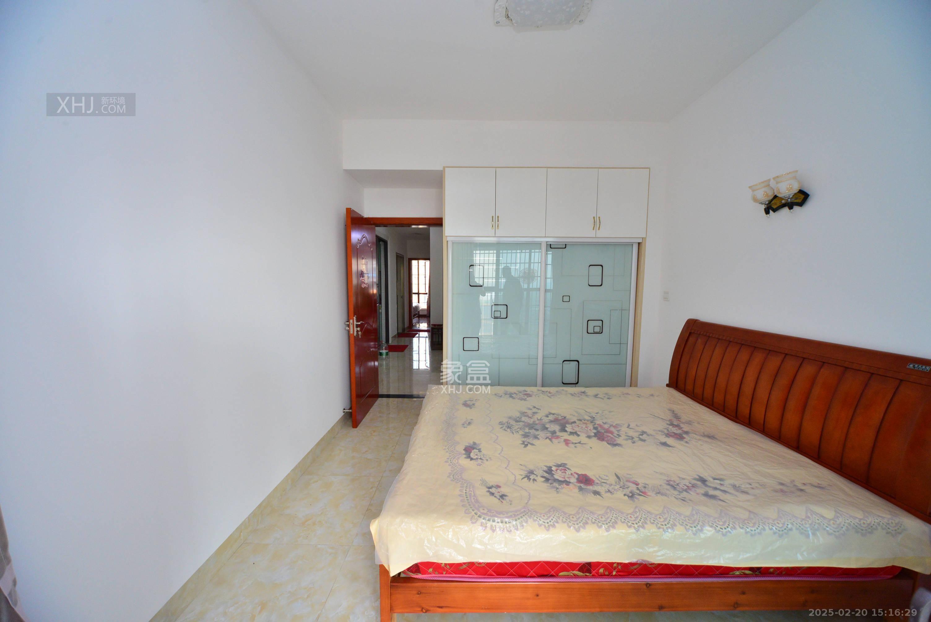 康斯丹郡(融程领秀佳园) 3室2厅2卫 3000.00元/月 康斯丹郡(融程领秀佳园) 3室2厅2卫 3000.00元/月室内图