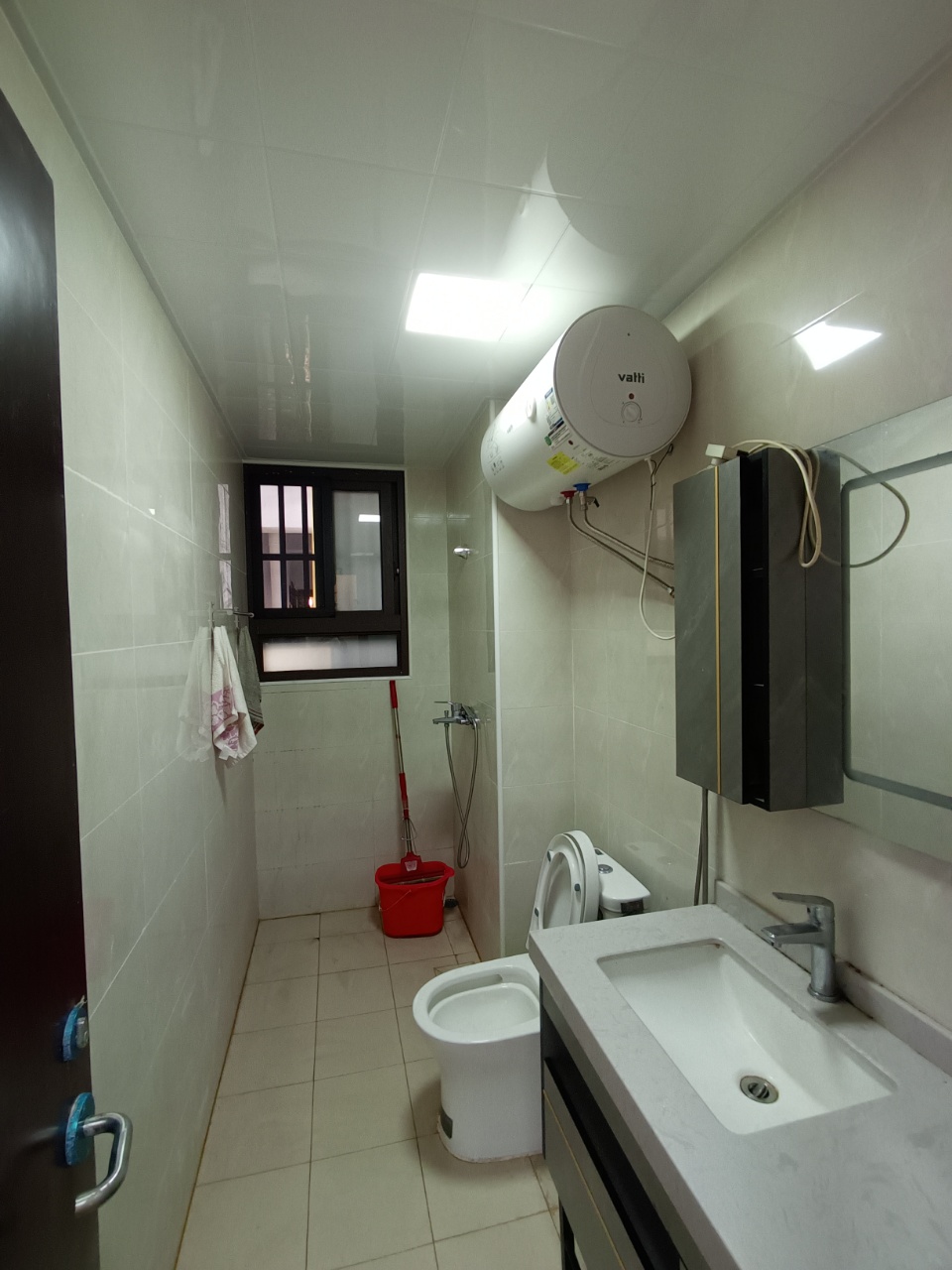 中交怡湖雅苑 3室2厅1卫 2800.0元/月 中交怡湖雅苑 3室2厅1卫 2800.0元/月室内图