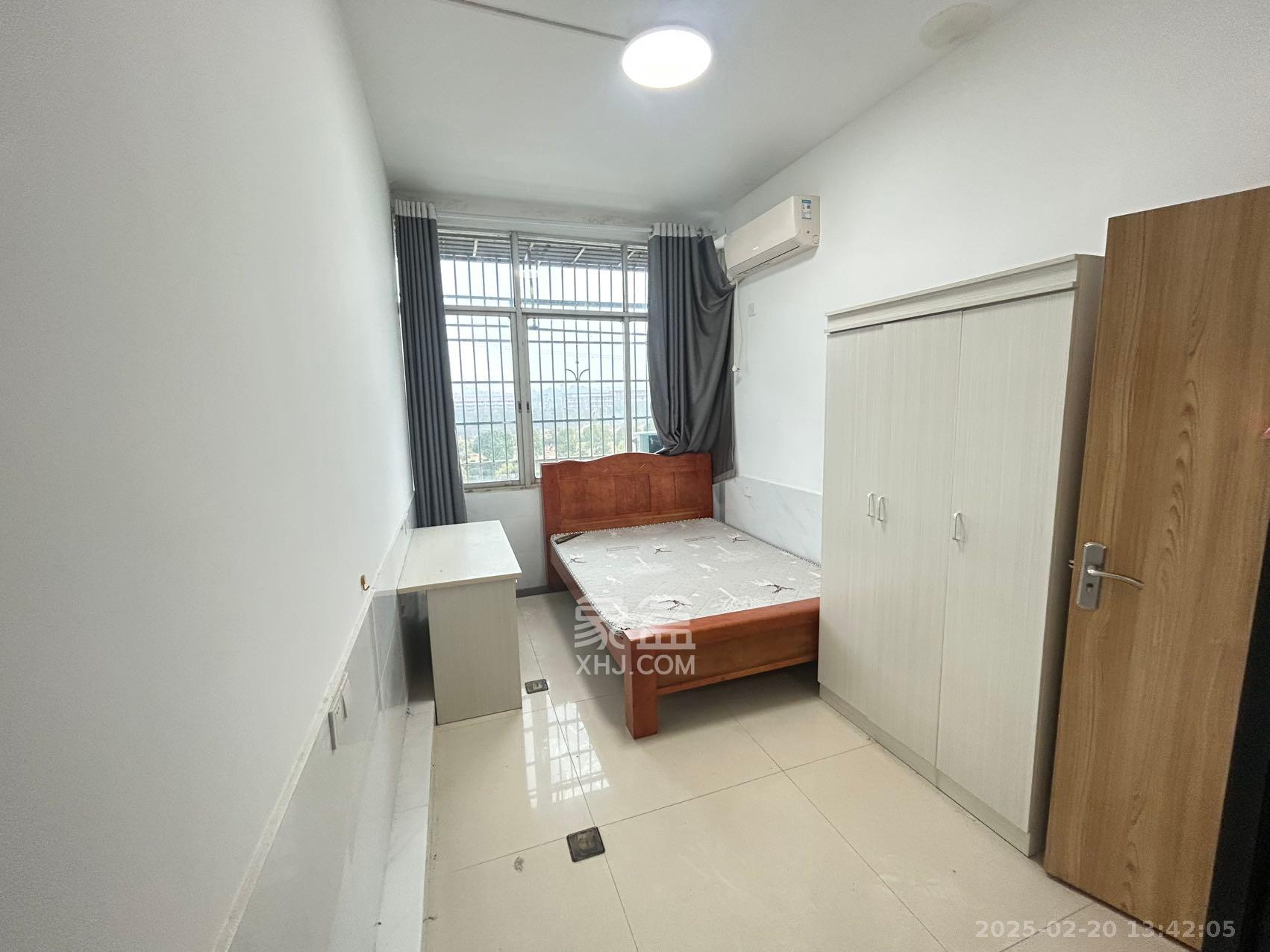 高云安置小区 1室1厅1卫 500.0元/月 高云安置小区 1室1厅1卫 500.0元/月室内图