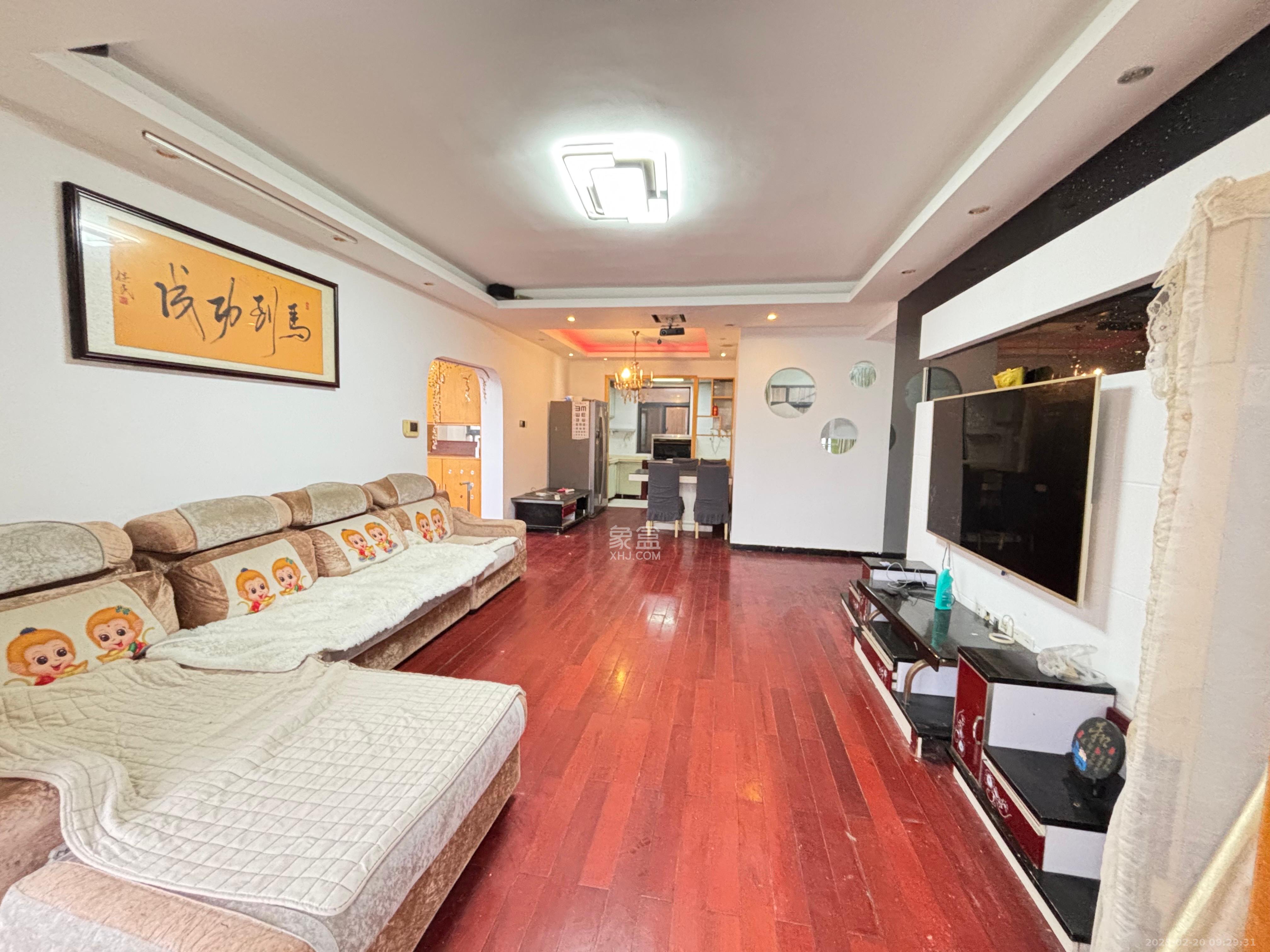 江河双水湾  4室2厅2卫   2500.00元/月室内图