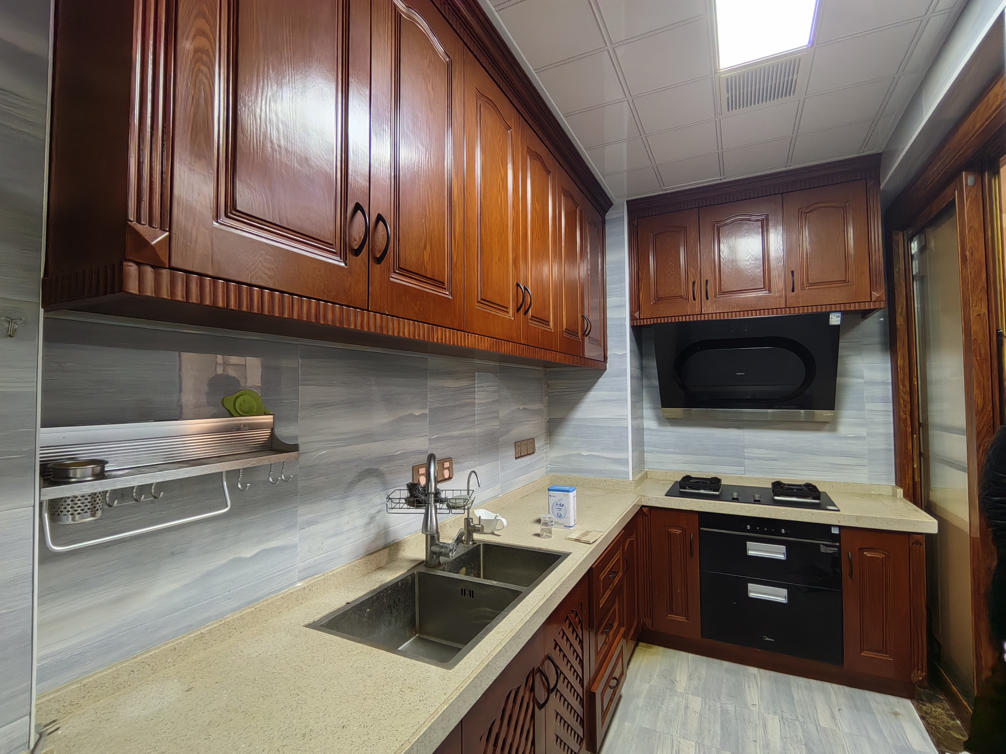 碧桂园 3室2厅1卫 1900.0元/月 碧桂园 3室2厅1卫 1900.0元/月室内图