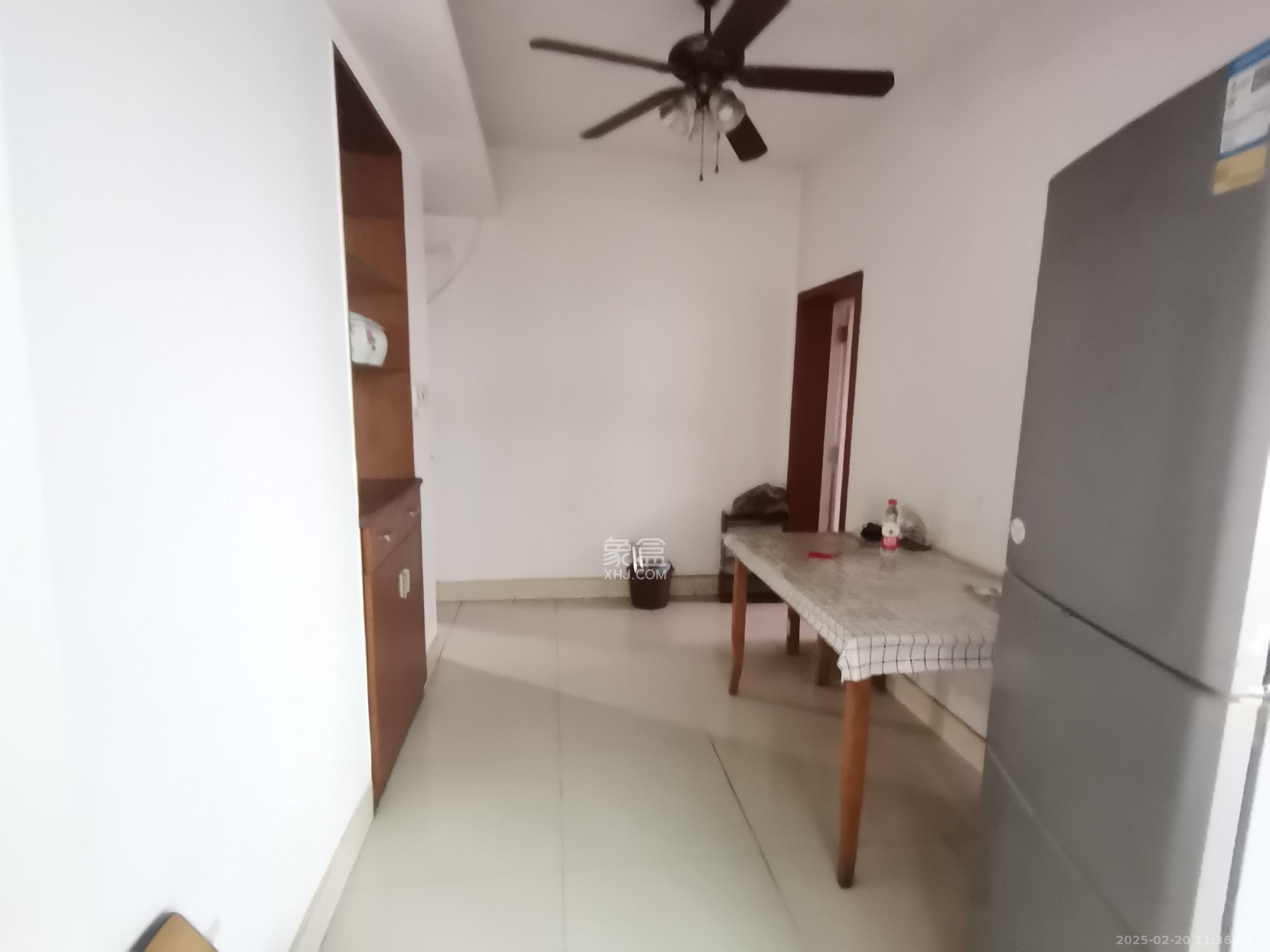 化肥厂宿舍 3室2厅1卫 900.0元/月 化肥厂宿舍 3室2厅1卫 900.0元/月室内图