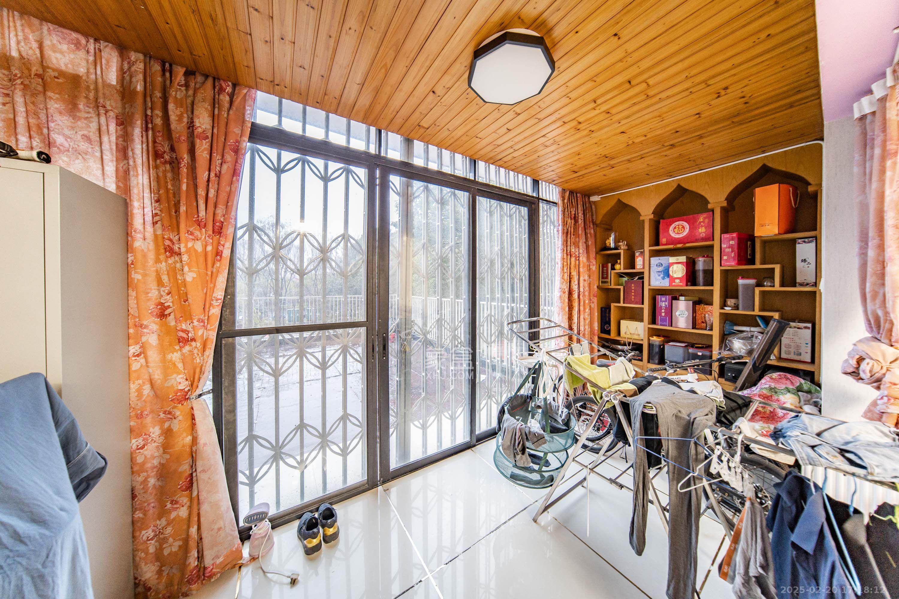 阳光100三期 3室2厅2卫 3000.0元/月 阳光100三期 3室2厅2卫 3000.0元/月室内图