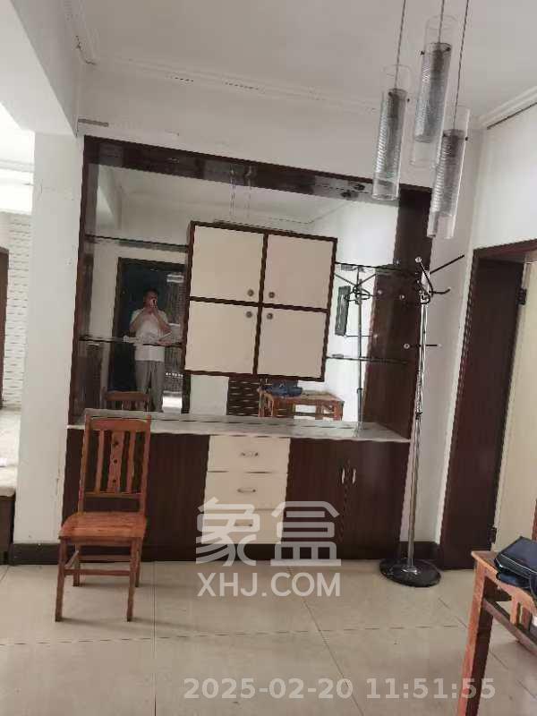 华盛家园 4室2厅2卫 2500.0元/月 华盛家园 4室2厅2卫 2500.0元/月室内图